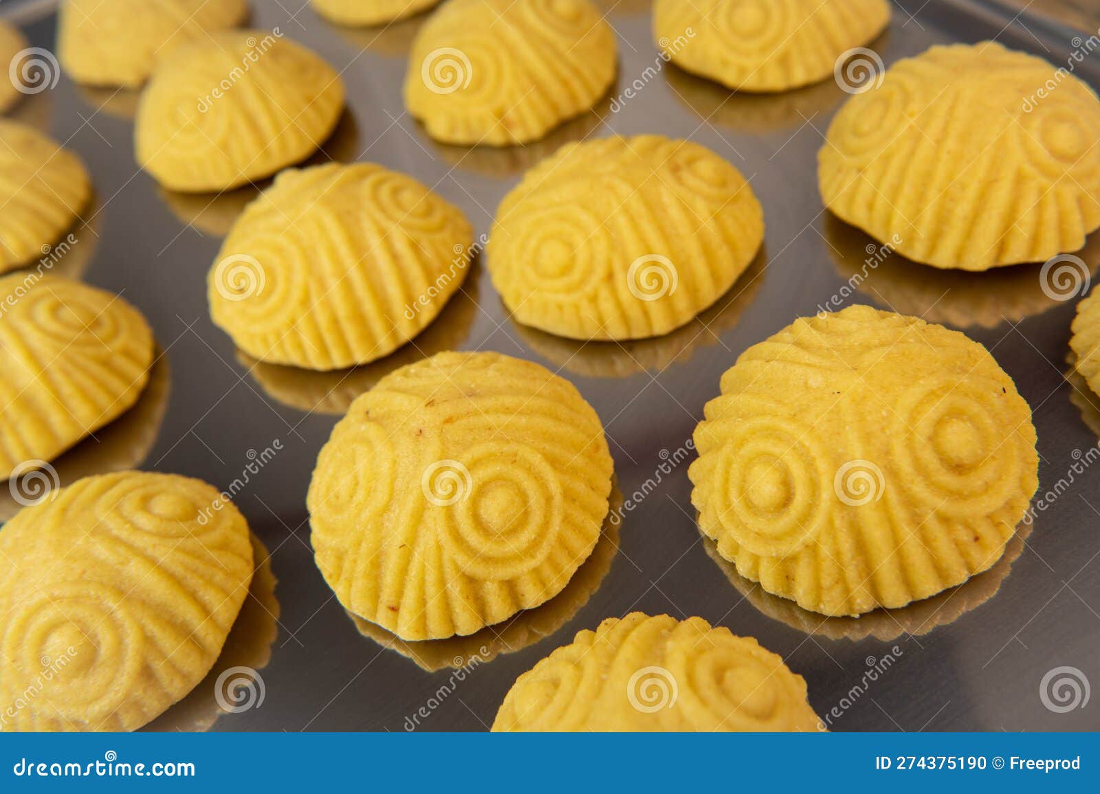 Traditional Eid Maamoul or Mamoul Cookies with Dates, Nuts, and Jam ...