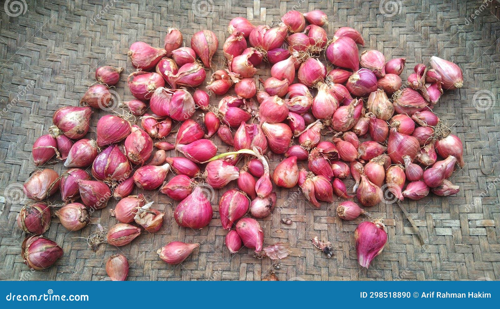 175 Harvested Shallots Stock Photos - Free & Royalty-Free Stock