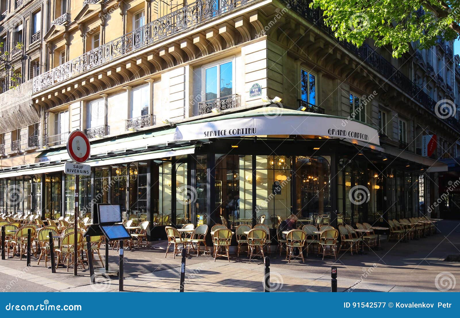 The Traditional French Cafe Deux Palais, Paris, France. Editorial ...