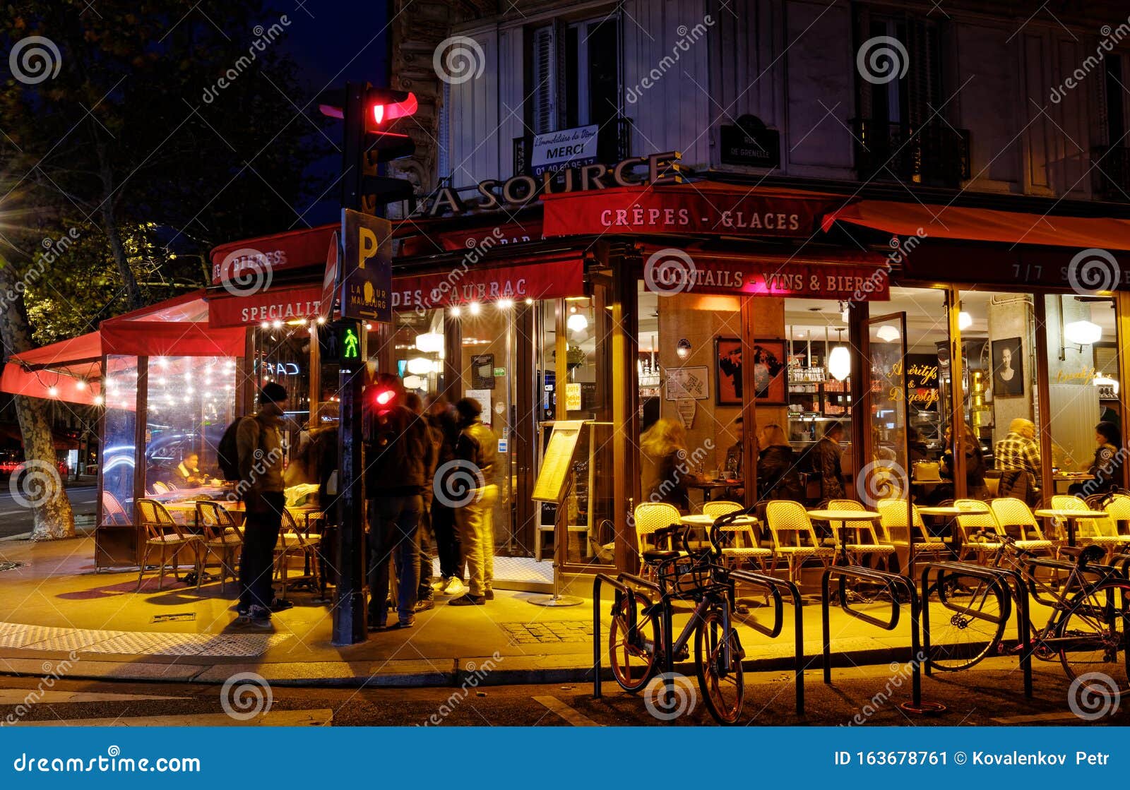 The Traditional French Cafe La Source Located in the 7th District of ...