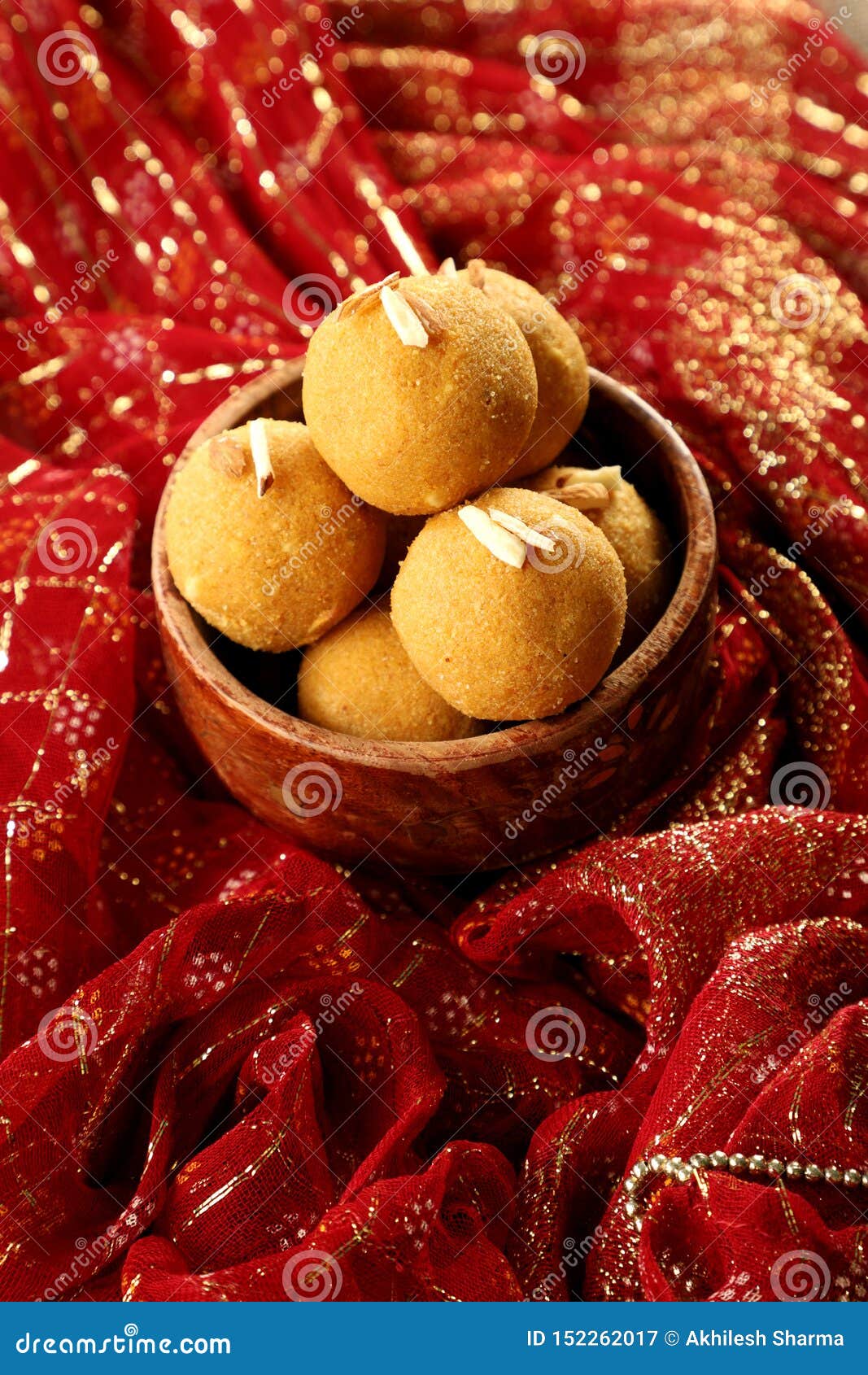 Traditional Indian Sweet - Besan Ke Laddu Stock Image - Image of ...