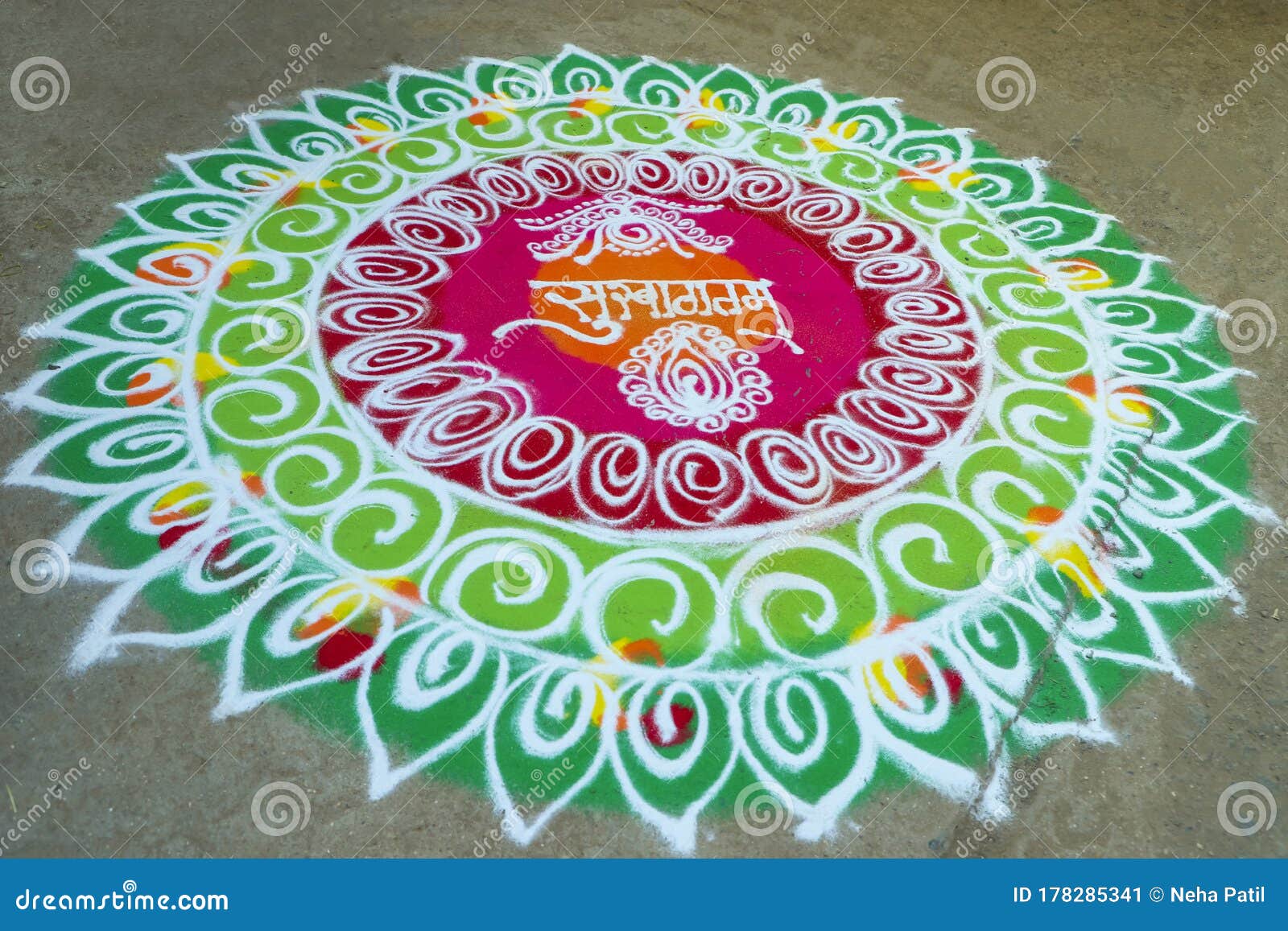 Traditional Indian Wedding Ceremony in Hinduism : Rangoli Design ...