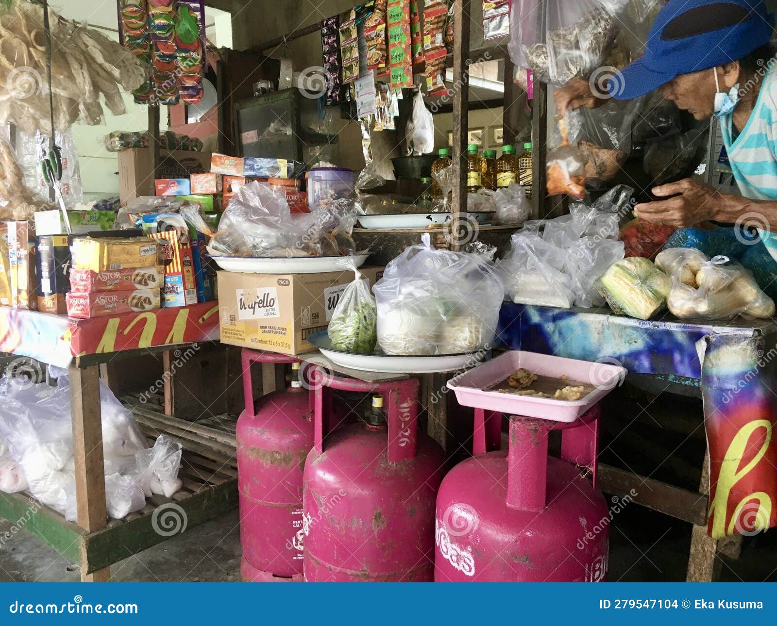Traditional Indonesian Shop Editorial Stock Image - Image of heritage