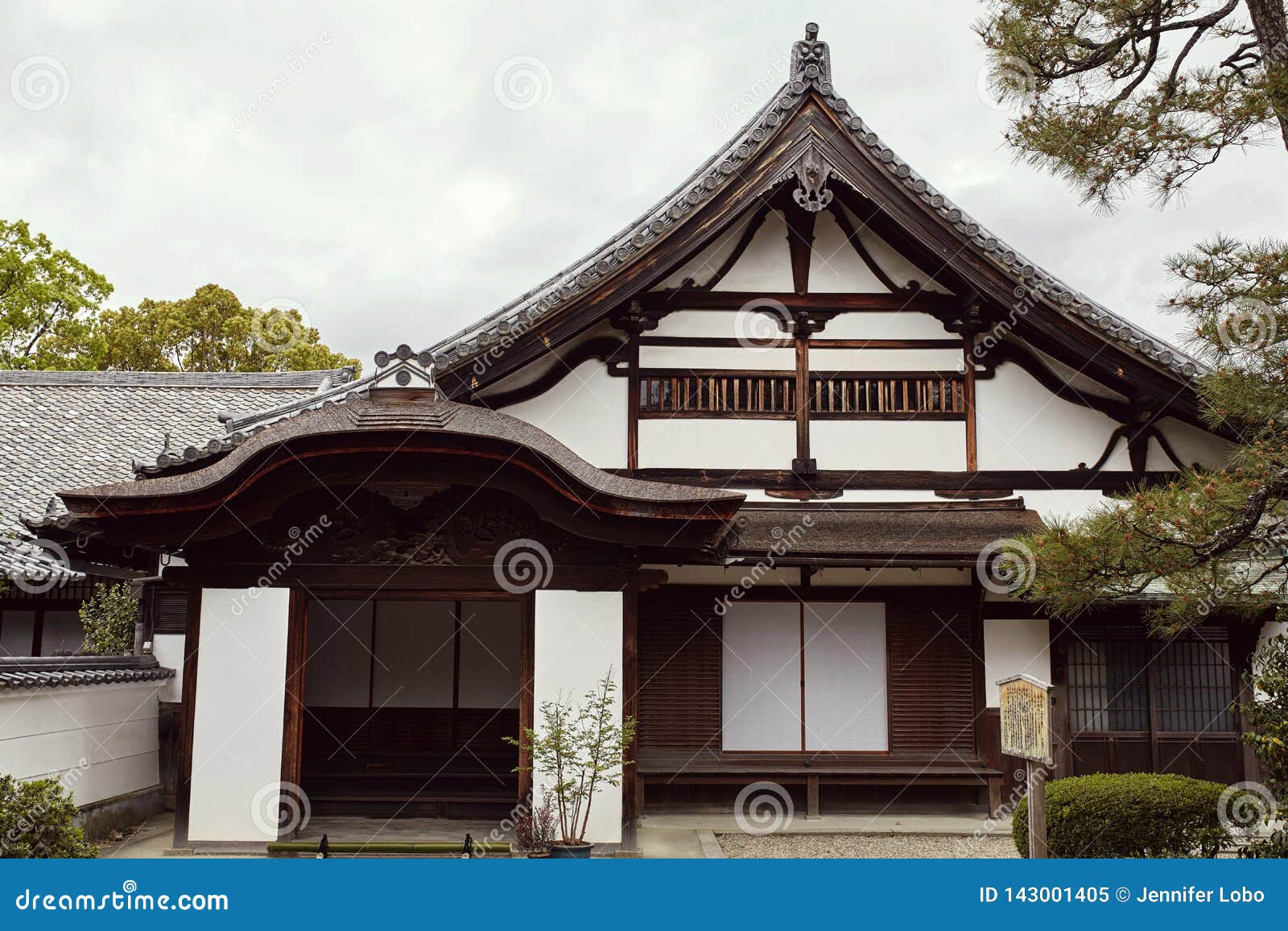 Traditional Japanese Architecture In The Byodoin Complex Stock Image