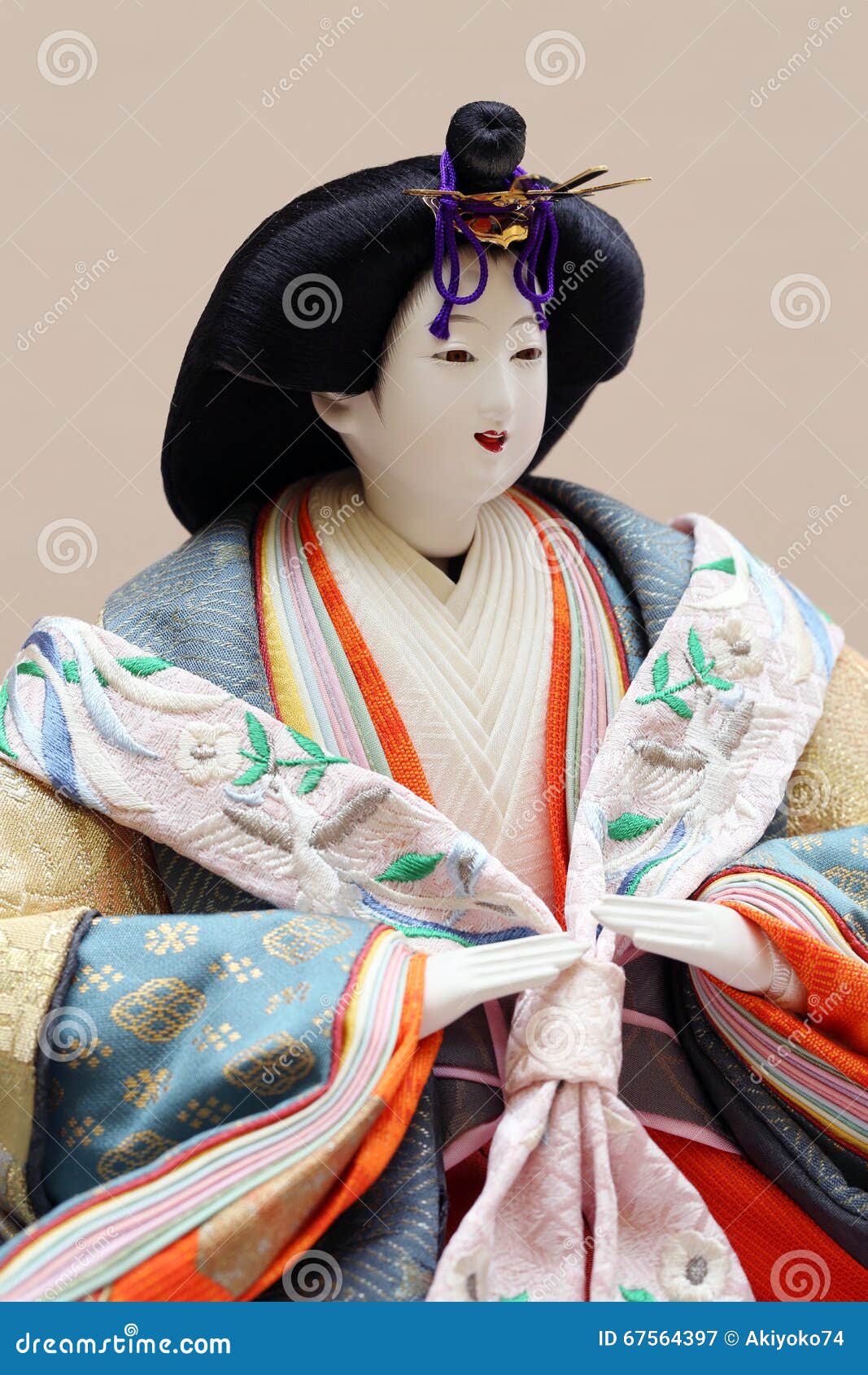 Traditional Japanese doll stock image. Image of hairpin - 67564397