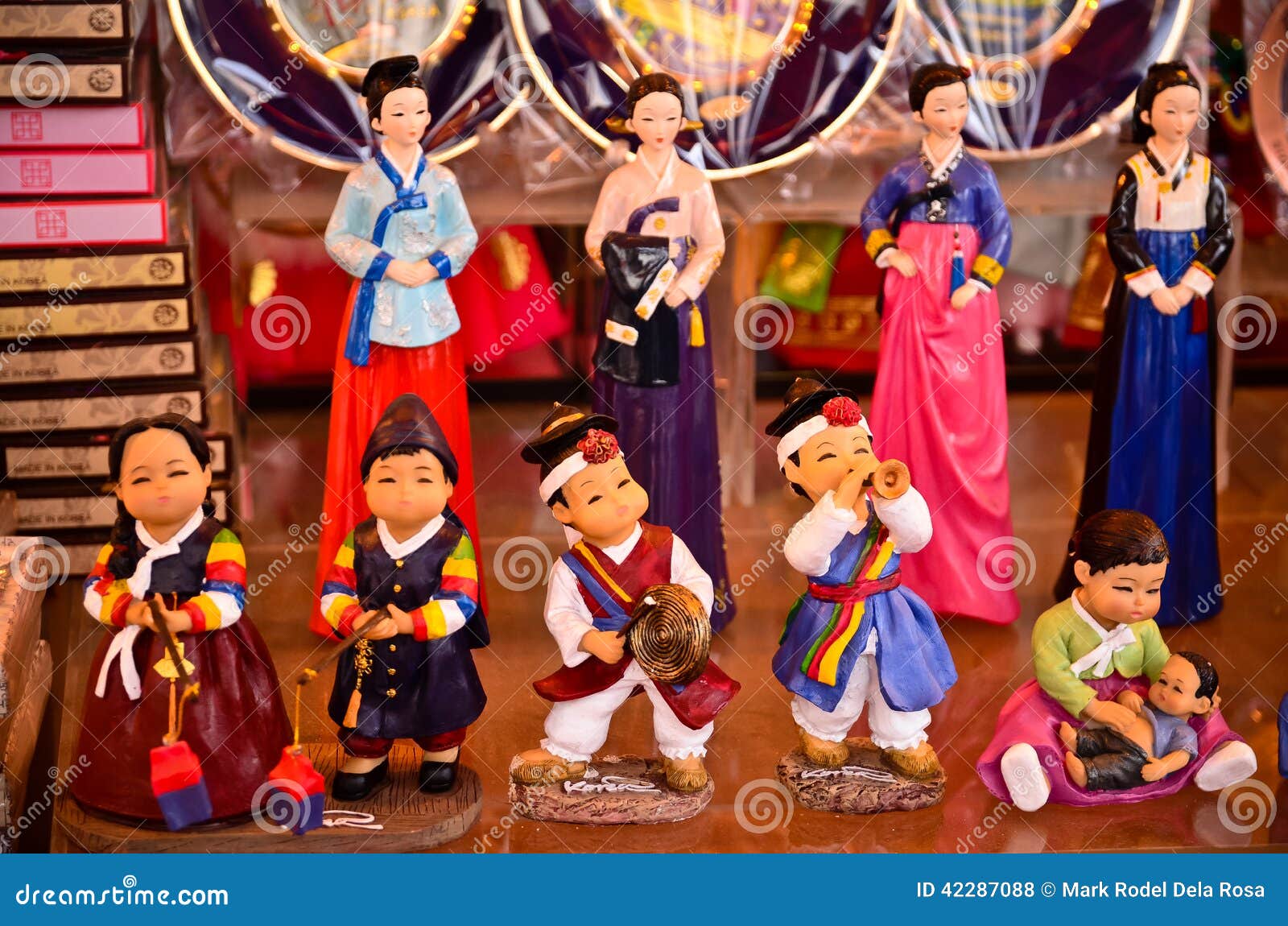 traditional korean travel souvenirs