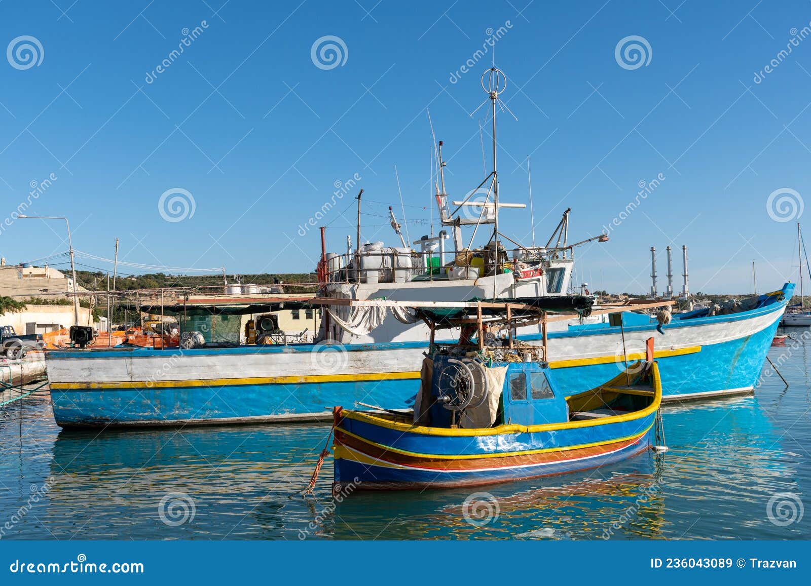 traditional maltese fishing vessels