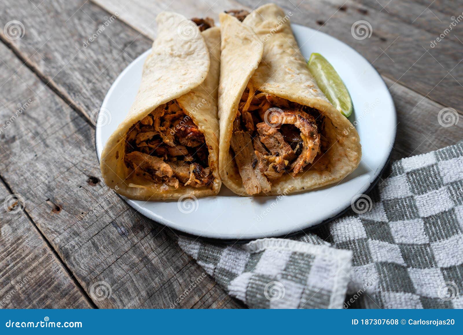 mexican tacos known as arabes