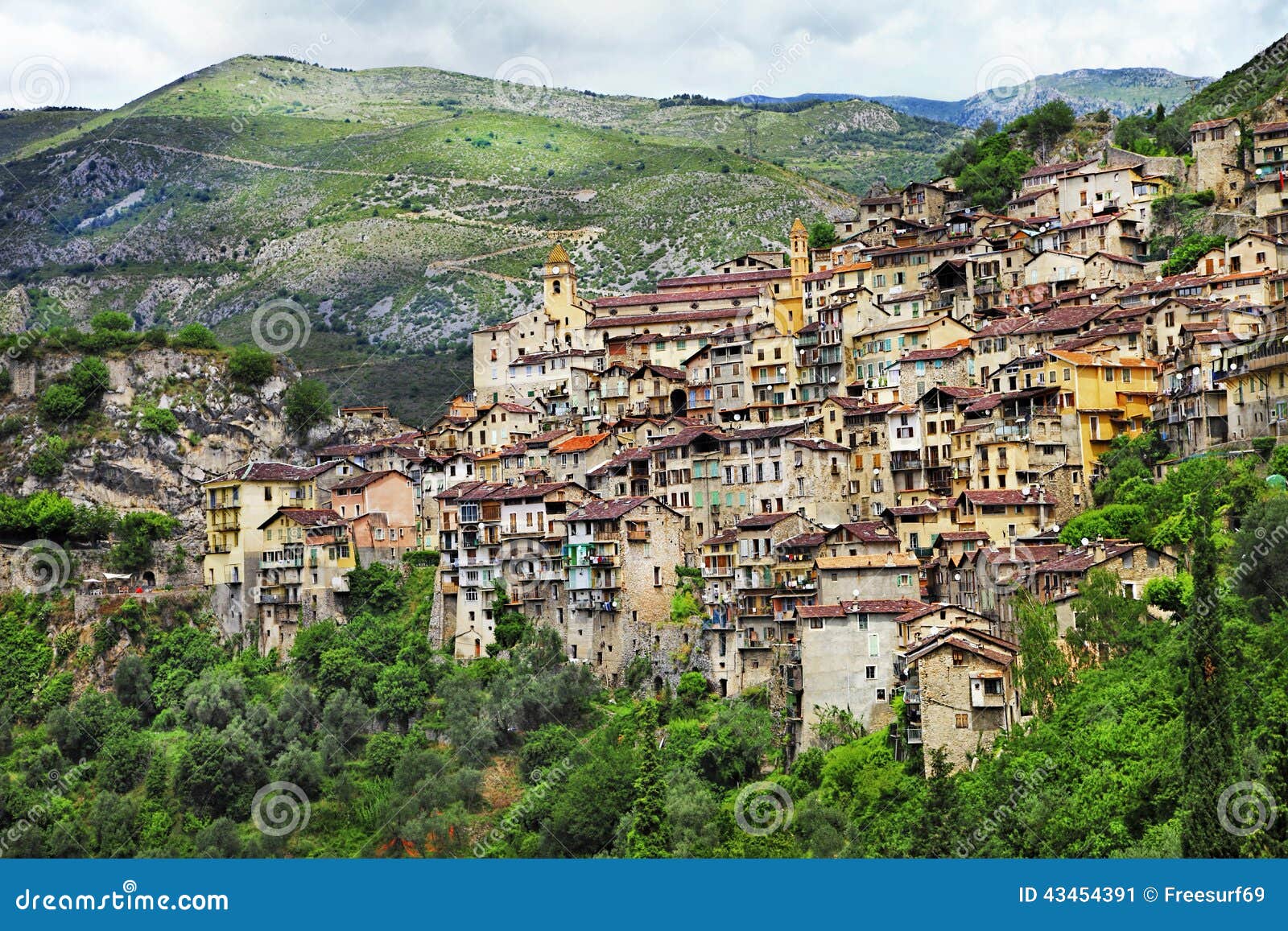 traditional moutain villages in france