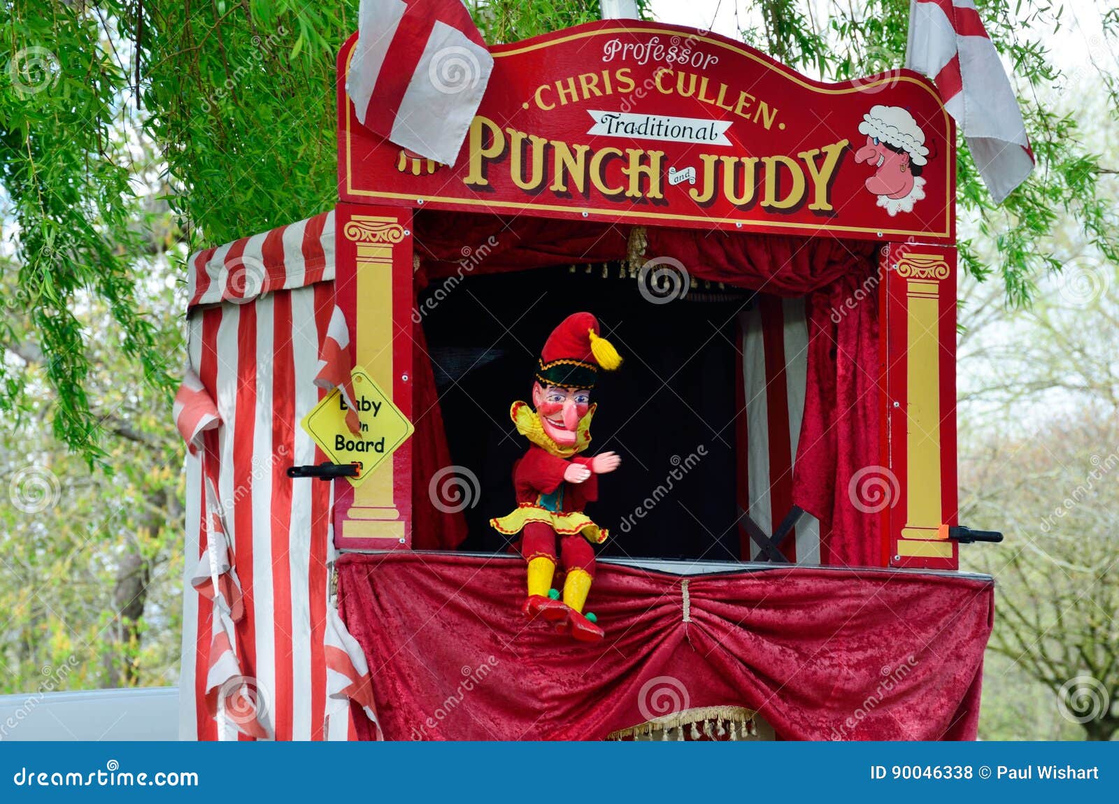 Punch And Judy Booth Brown Stock Illustration - Download Image Now