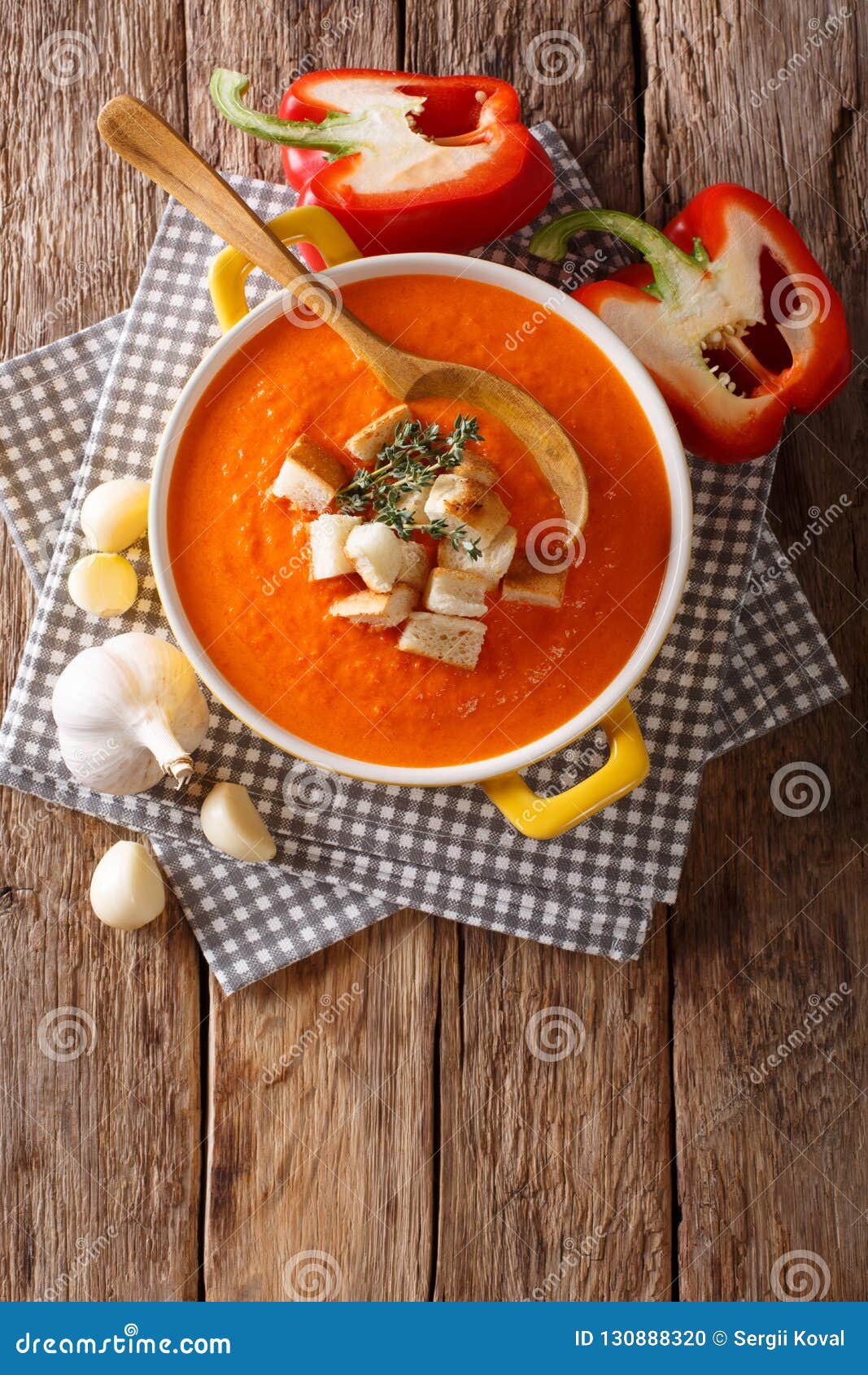 Traditional Sweet Pepper Puree Soup with Croutons Close-up. Vert Stock ...