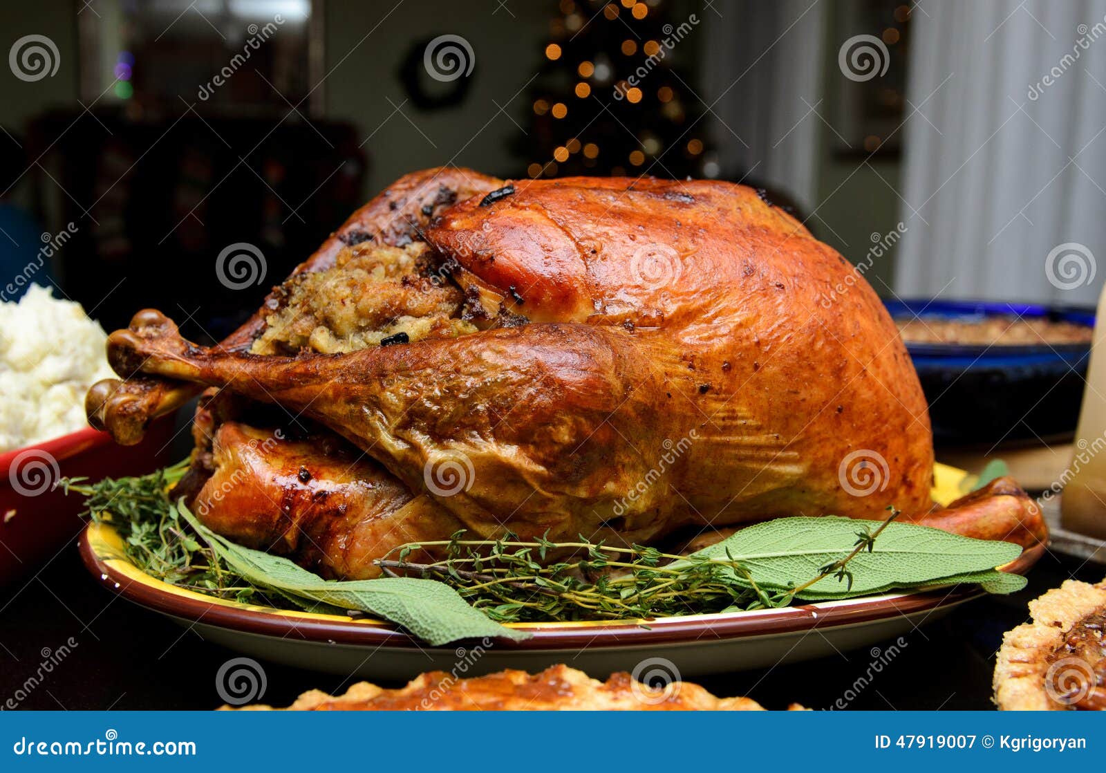 Traditional Thanksgiving Turkey Stock Image - Image of delicious, brown