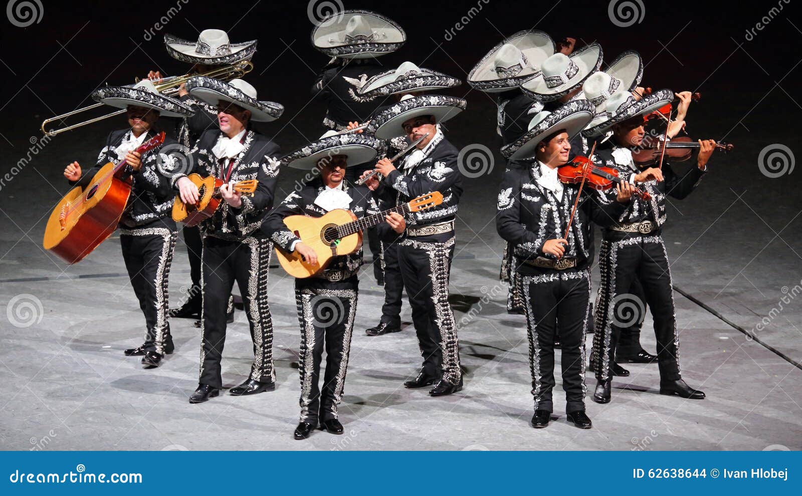 Traditionelle Mariachimusikband, Mexiko Redaktionelles Stockbild Bild