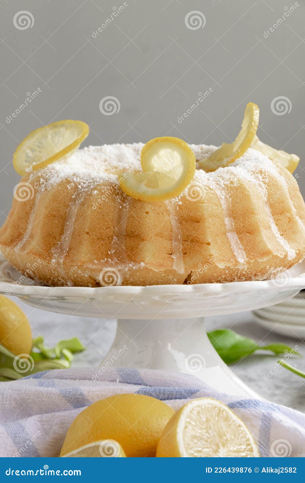 Traditionelle Zitronenkuchen, Frisch Gebacken Stockfoto - Bild von ...