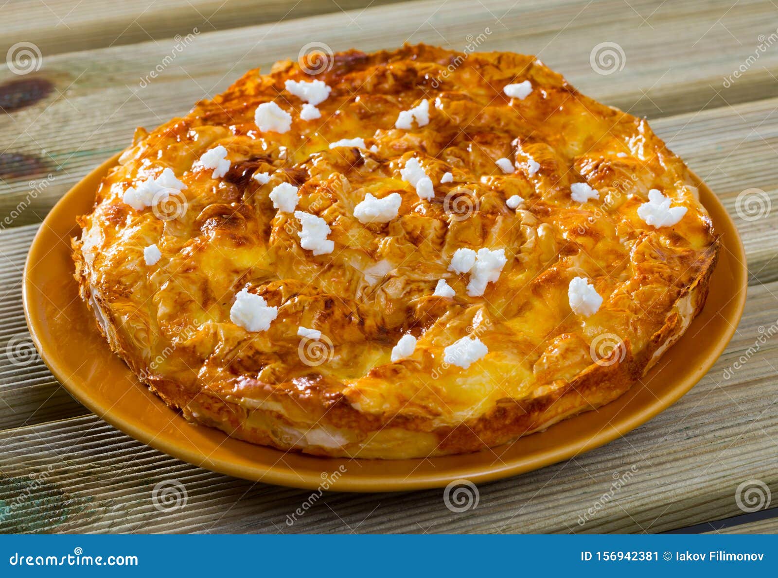 Traditioneller Bulgarischer Kuchen Banitsa Stockbild - Bild von ...