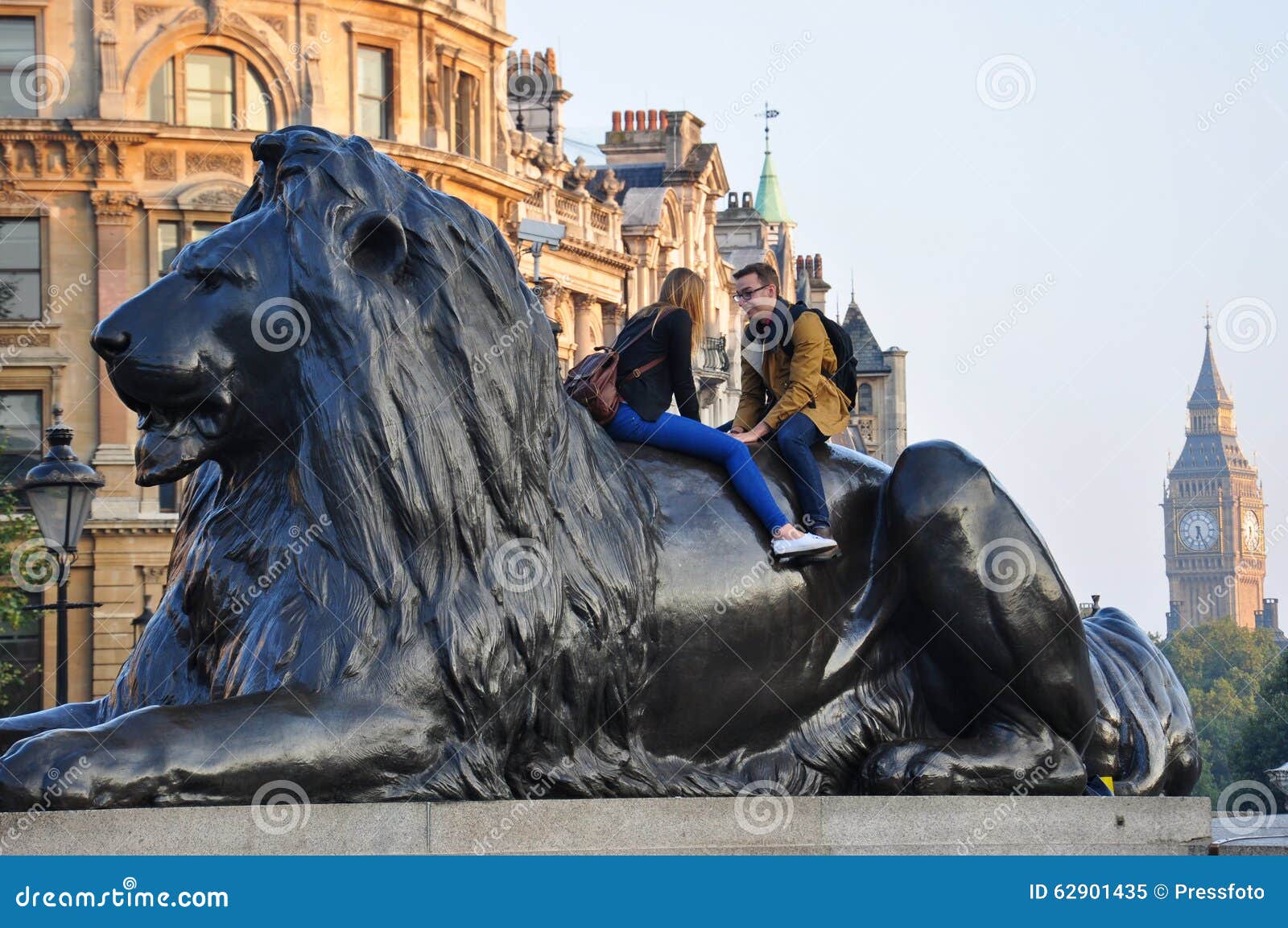 Trafalgar Square Lion, London Editorial Image - Image of europe, icon:  62901435