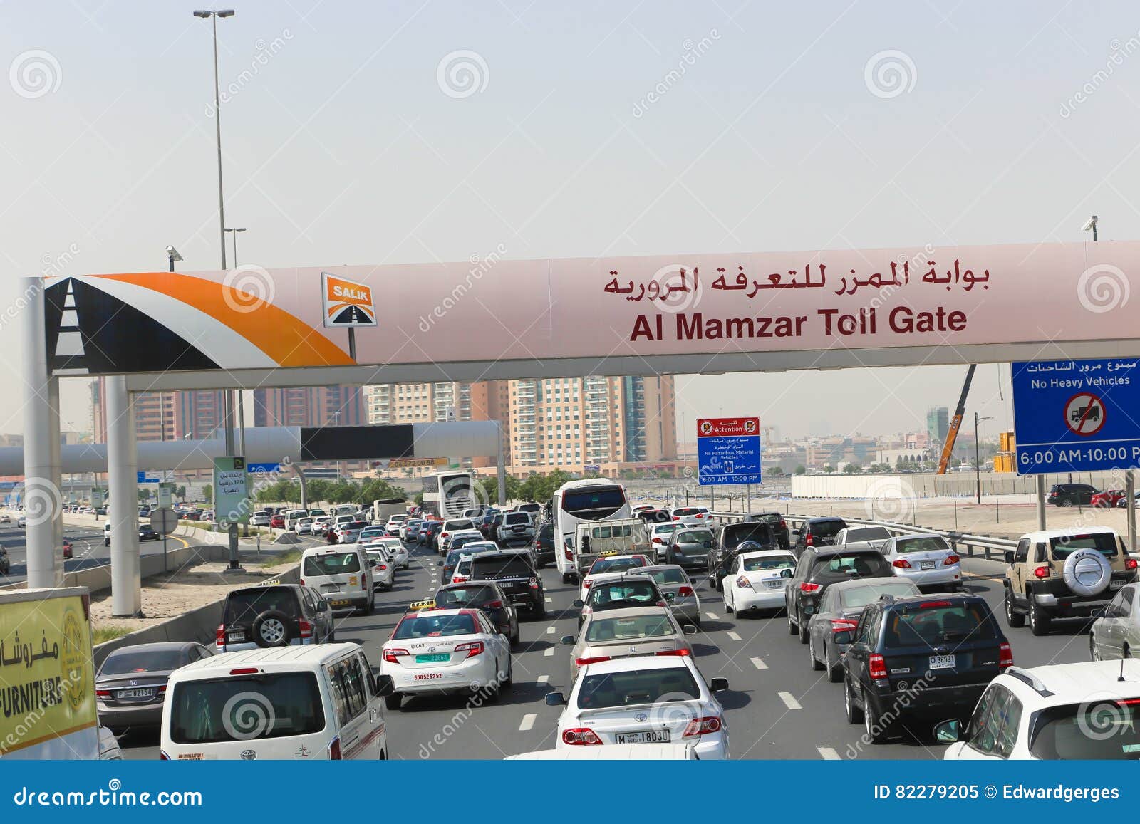 Traffic jam,Dubai editorial image. Image of busy, town 82279205