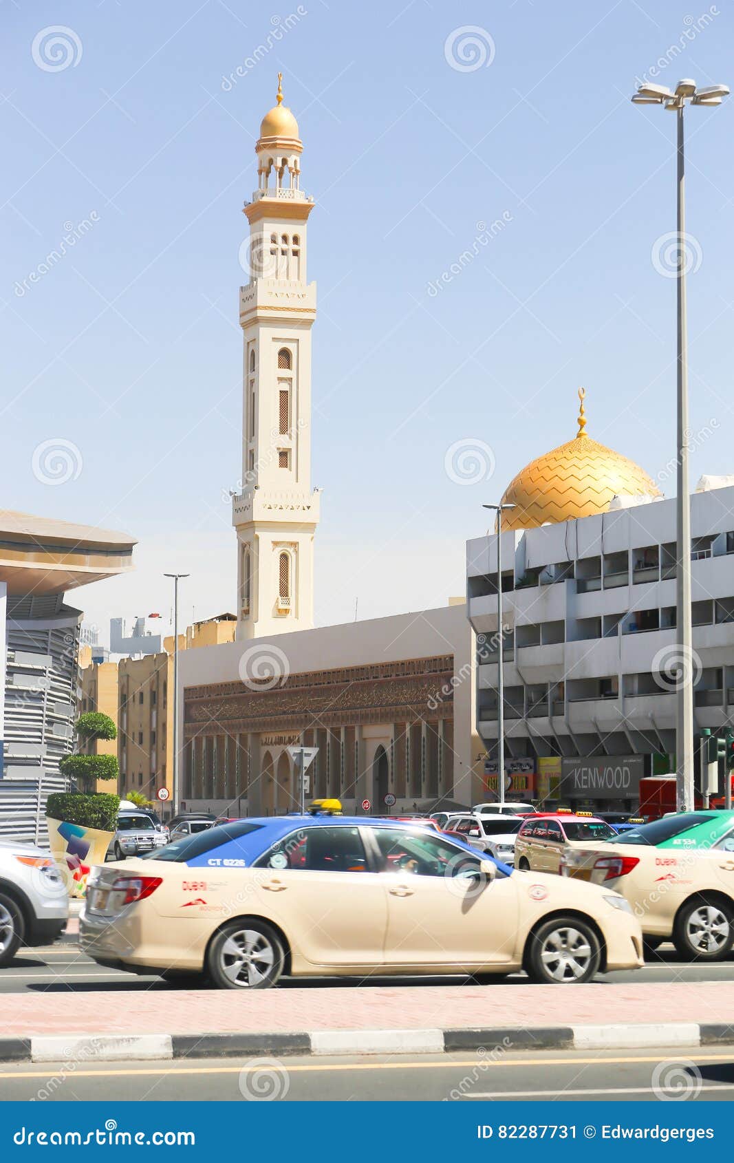Traffic jam,Dubai editorial photo. Image of streets, road 82287731