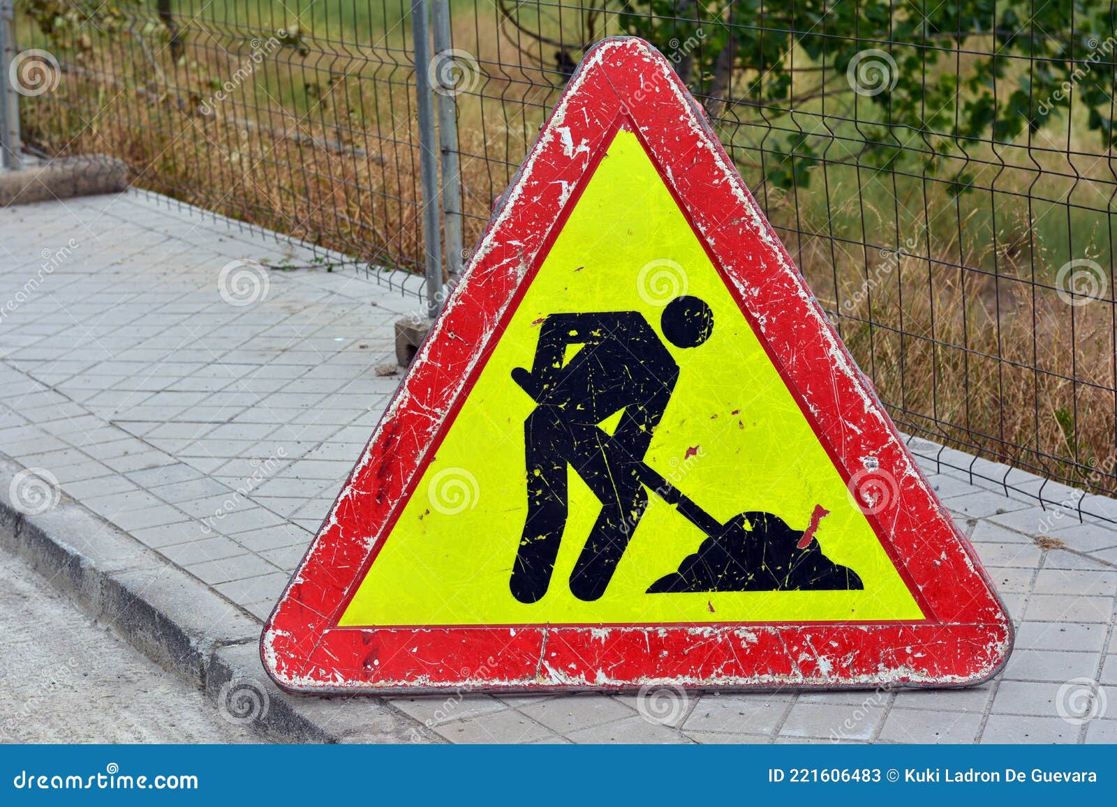 traffic sign indicating danger, works