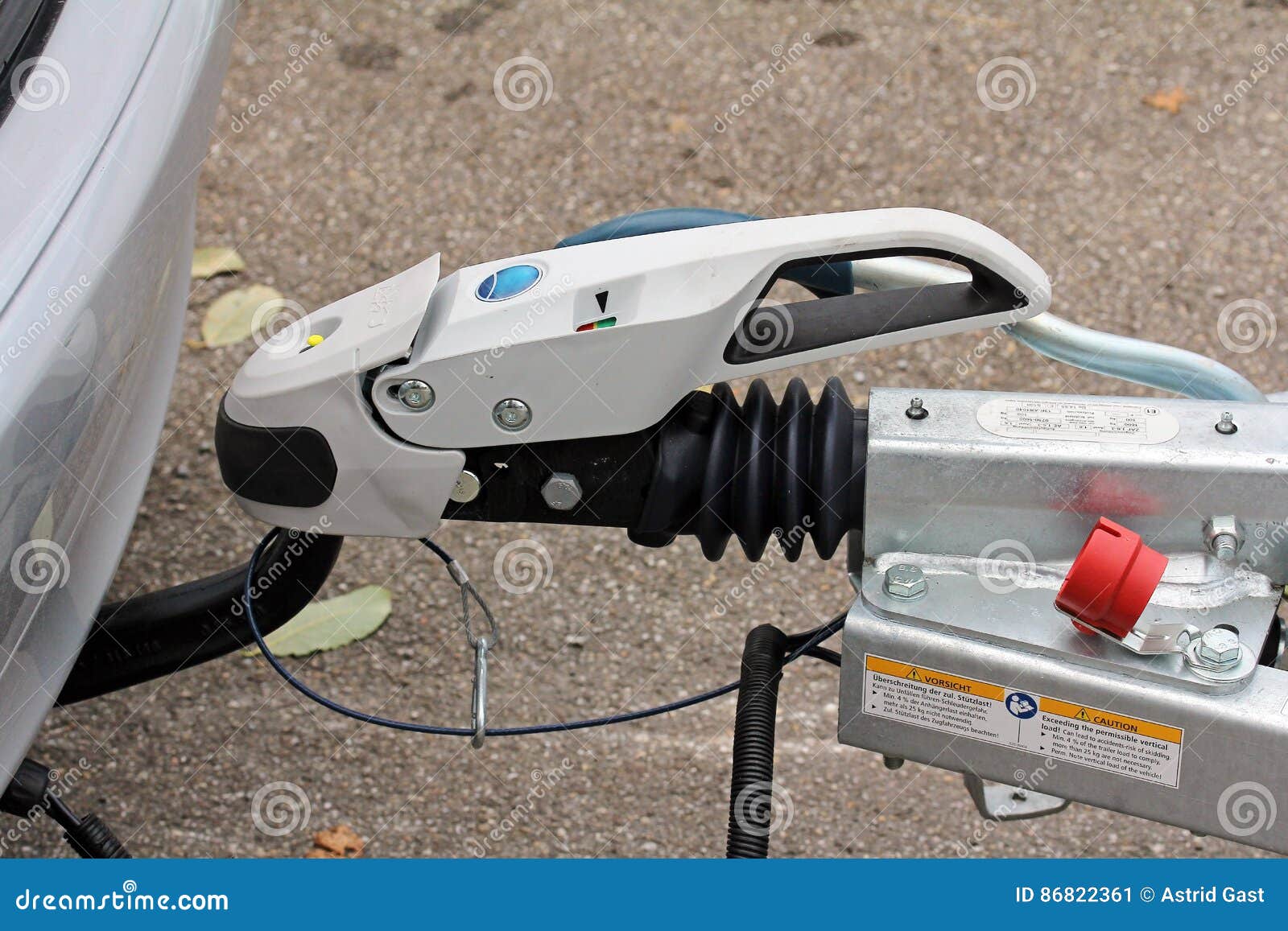 Trailer Coupling with a Snare Damping on a Car Stock Image Image of shaft, damp 86822361