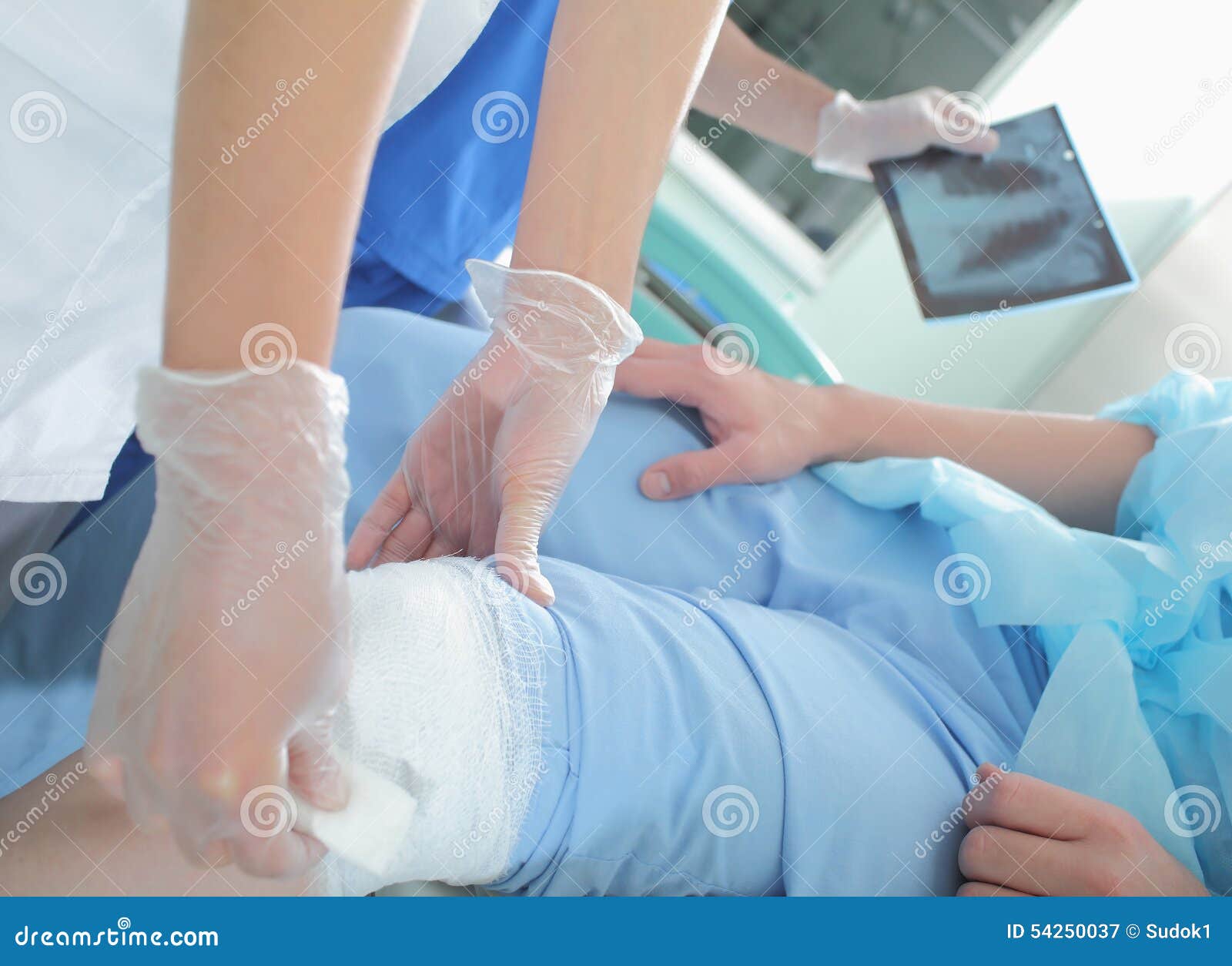Training in First Aid at Knee Injury Stock Image Image of practice