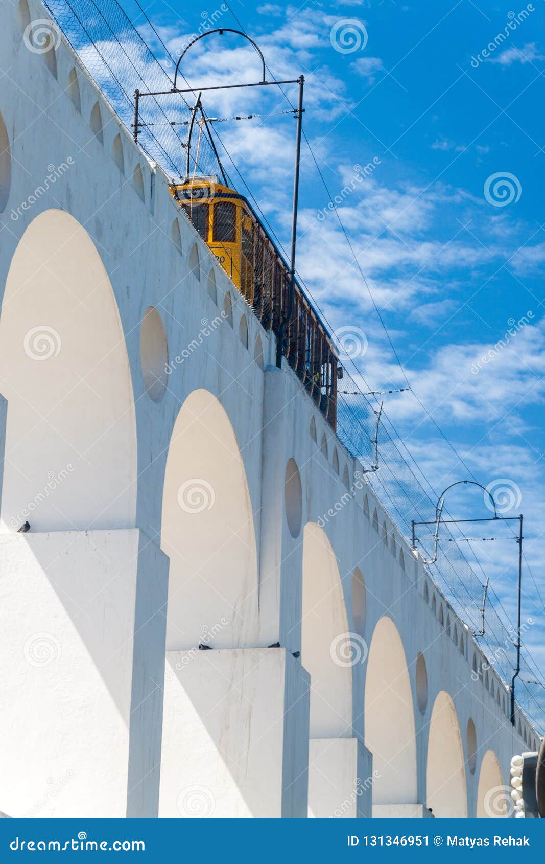 tram rides on carioca aqueduct