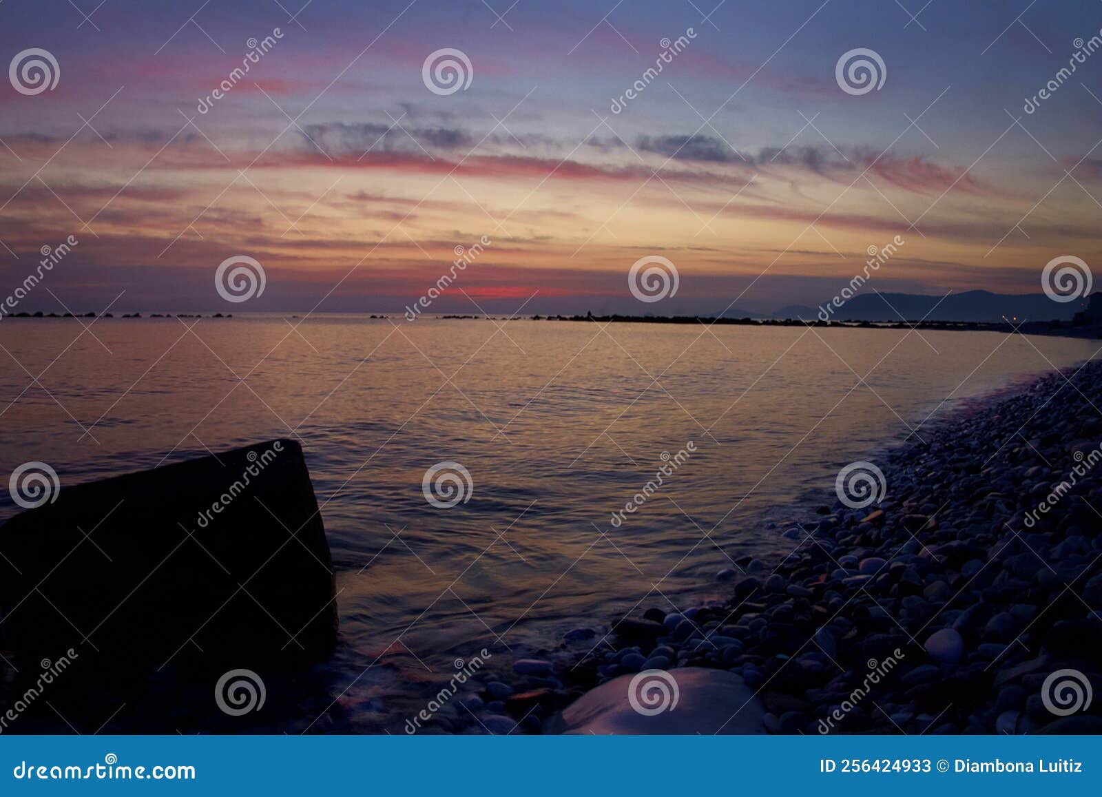 tramonto sul mar mediterraneo