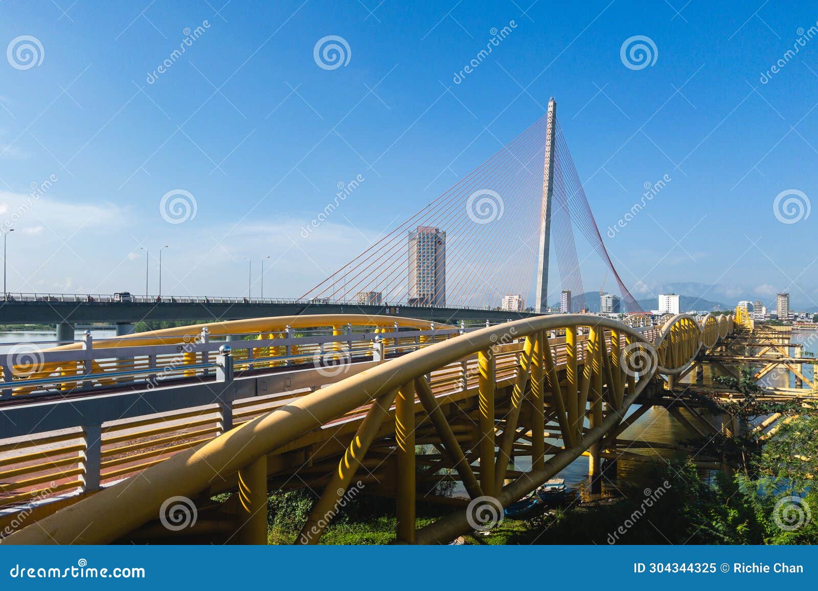 tran thi ly bridge and nguyen van troi walking bridge