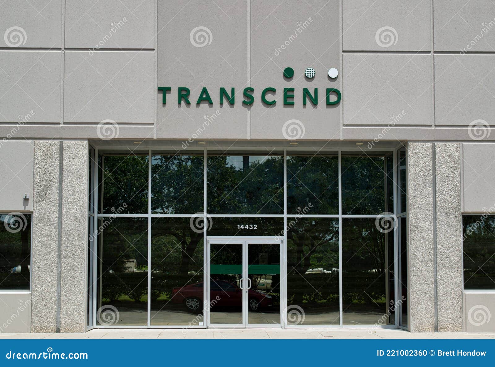 Transcend Solutions Office Building Exterior in Houston, TX. Editorial  Image - Image of closed, energy: 221002360