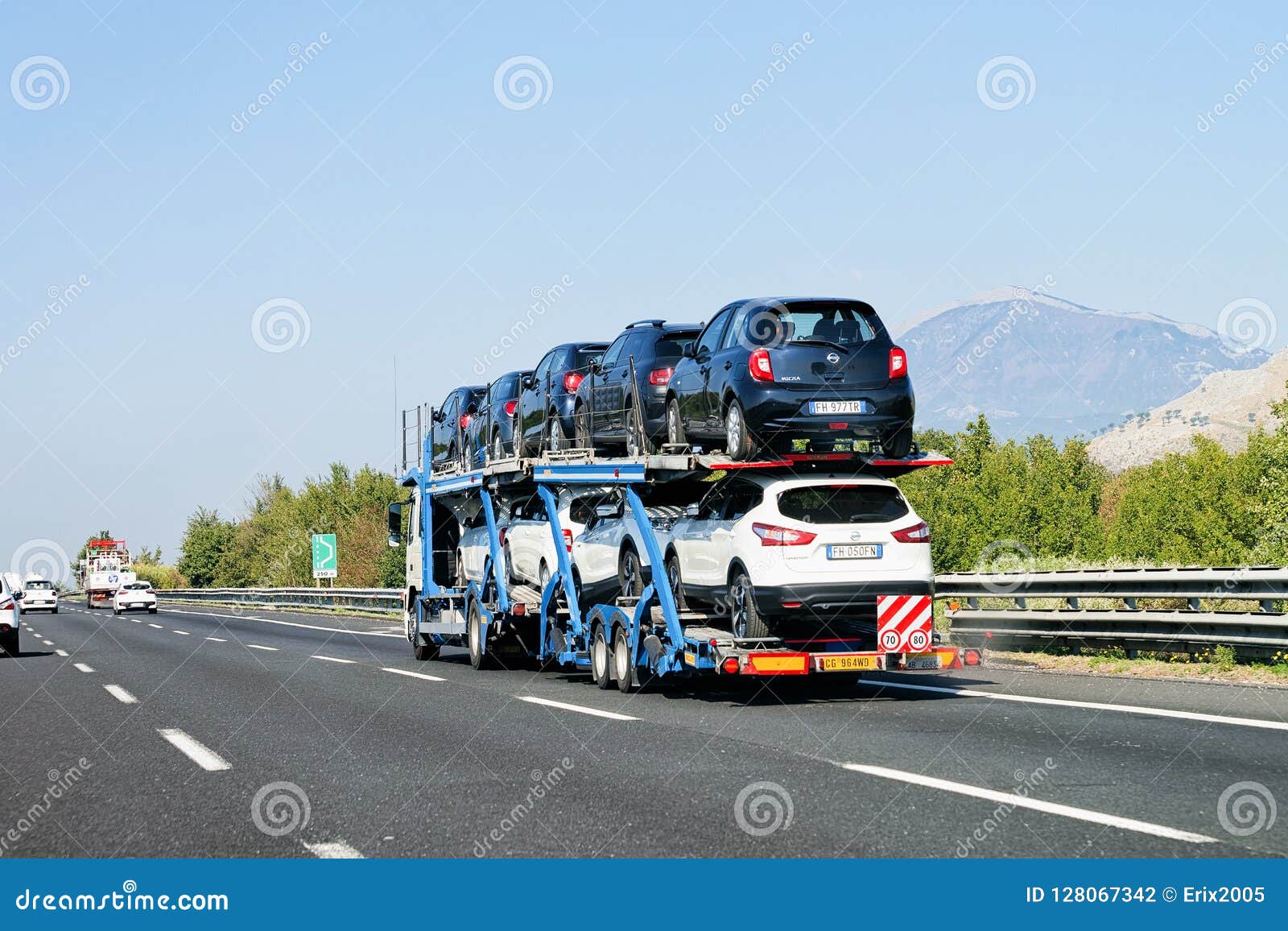 Le voyage de Lèl - Camion transporteur