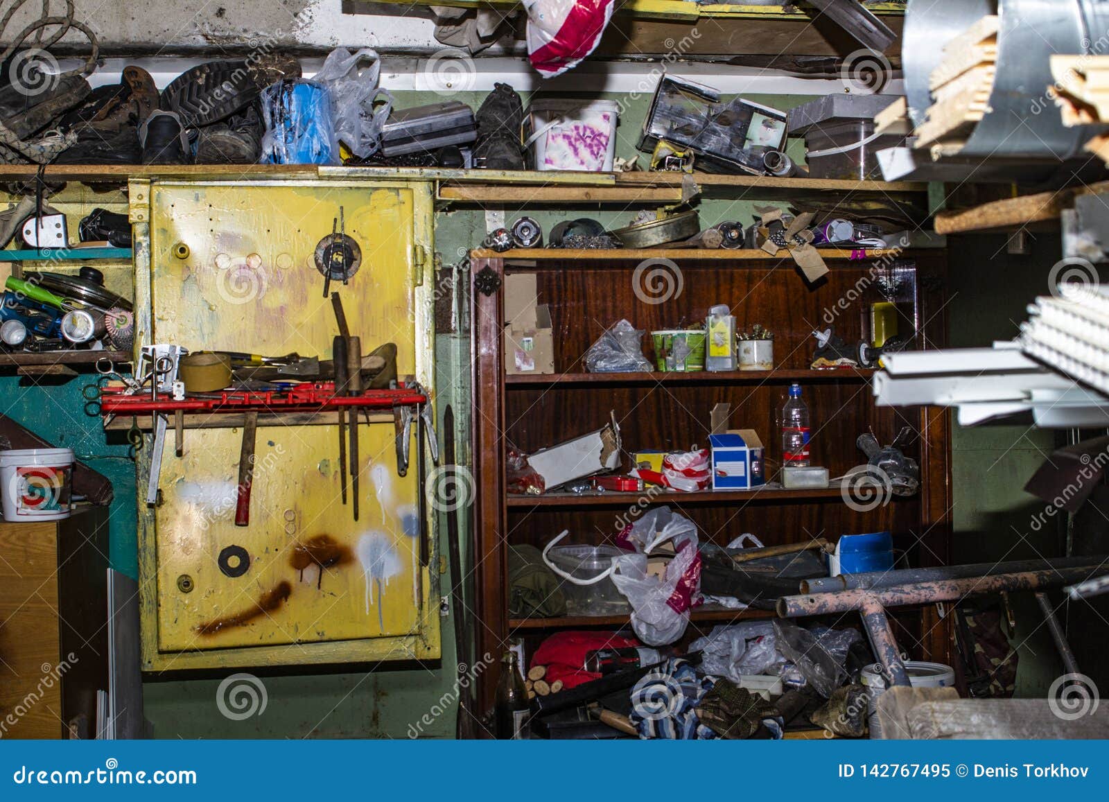 trash in the garage, piled up different old things