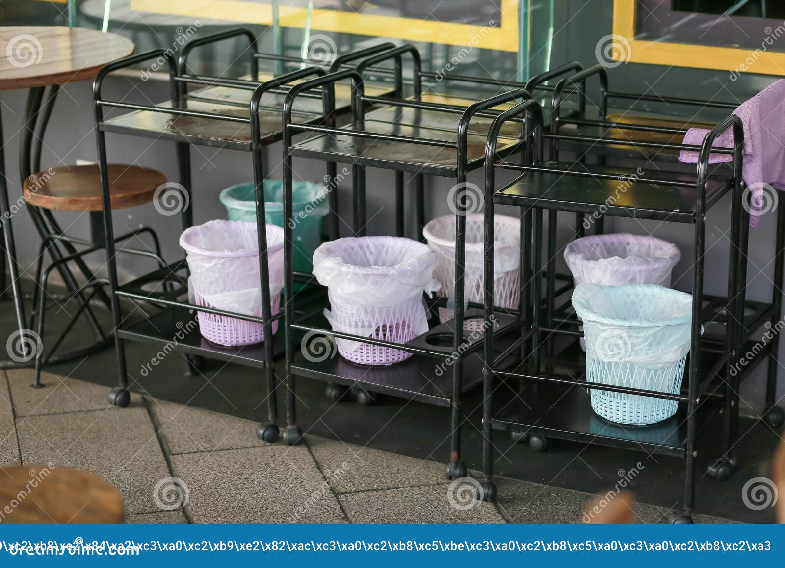 The Trash in the Restaurant Use Baskets and Clear Plastic Bags To Save
