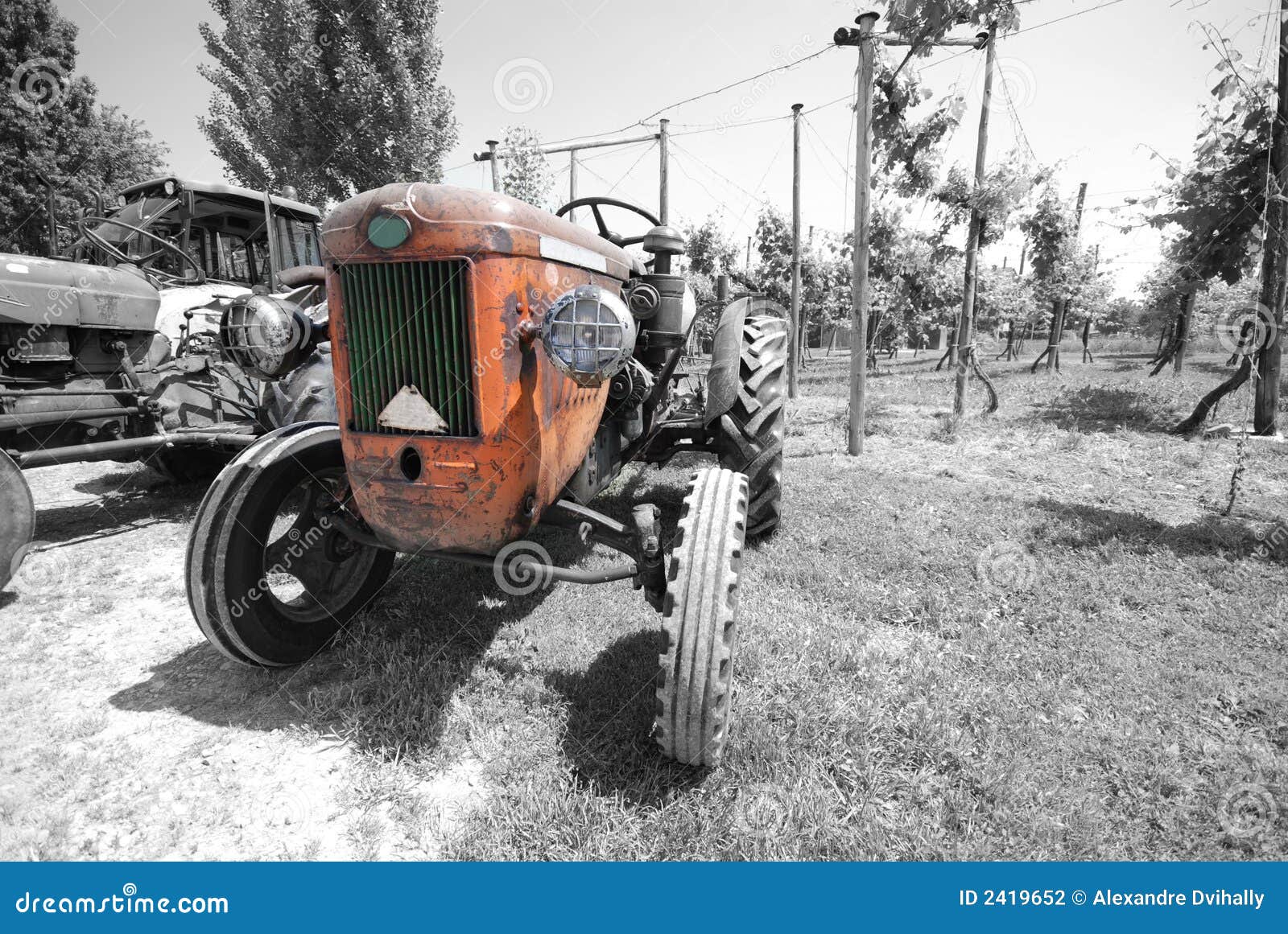 Trator antigo do jogo foto de stock. Imagem de fazenda - 733204