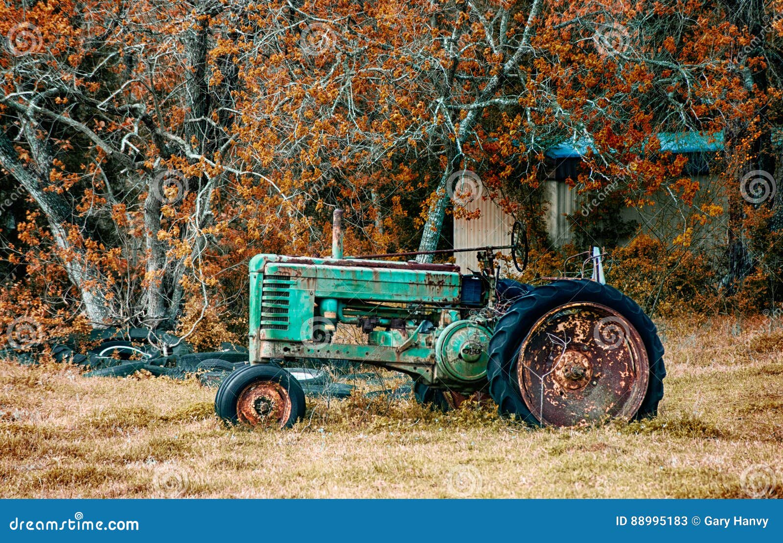 50+ Novo John Deere Tratores fotos de stock, imagens e fotos royalty-free -  iStock