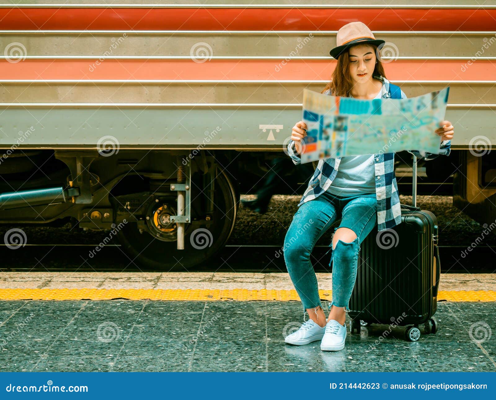 train travel girl