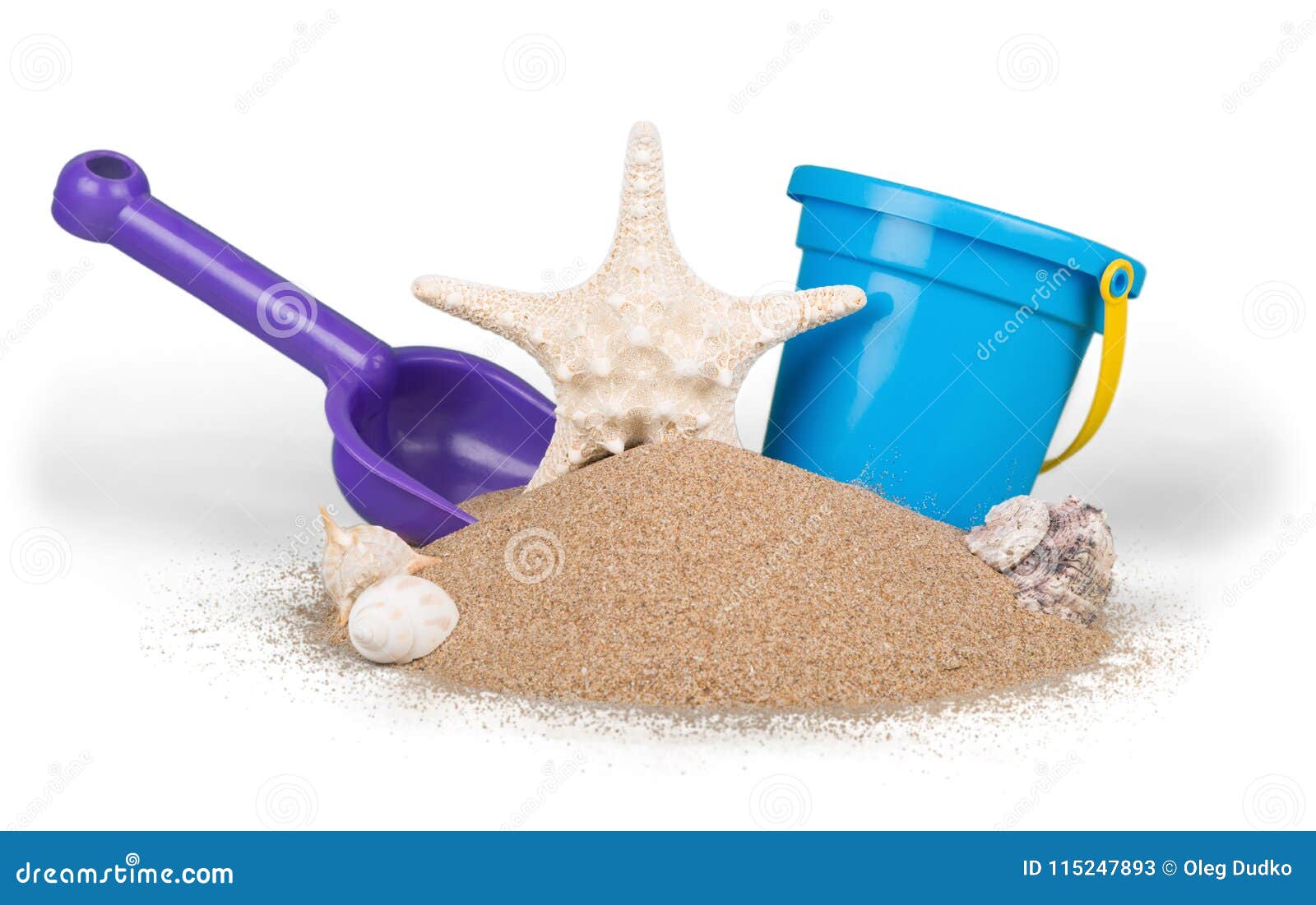 travel bucket and spade