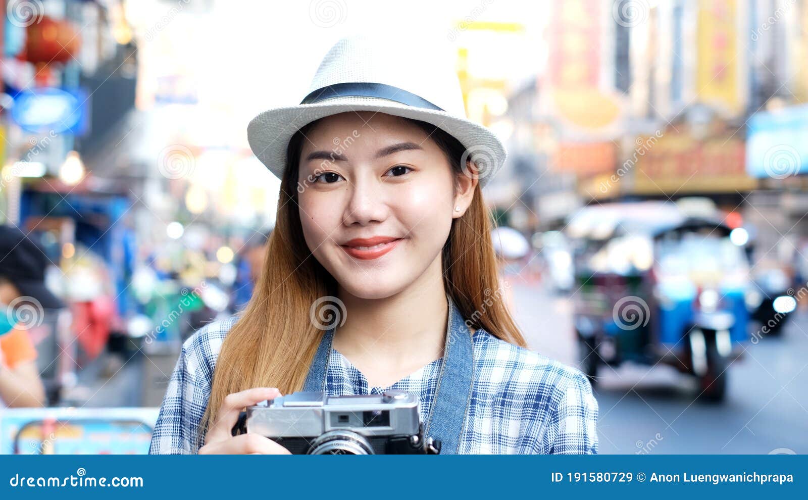 asian travel vloggers