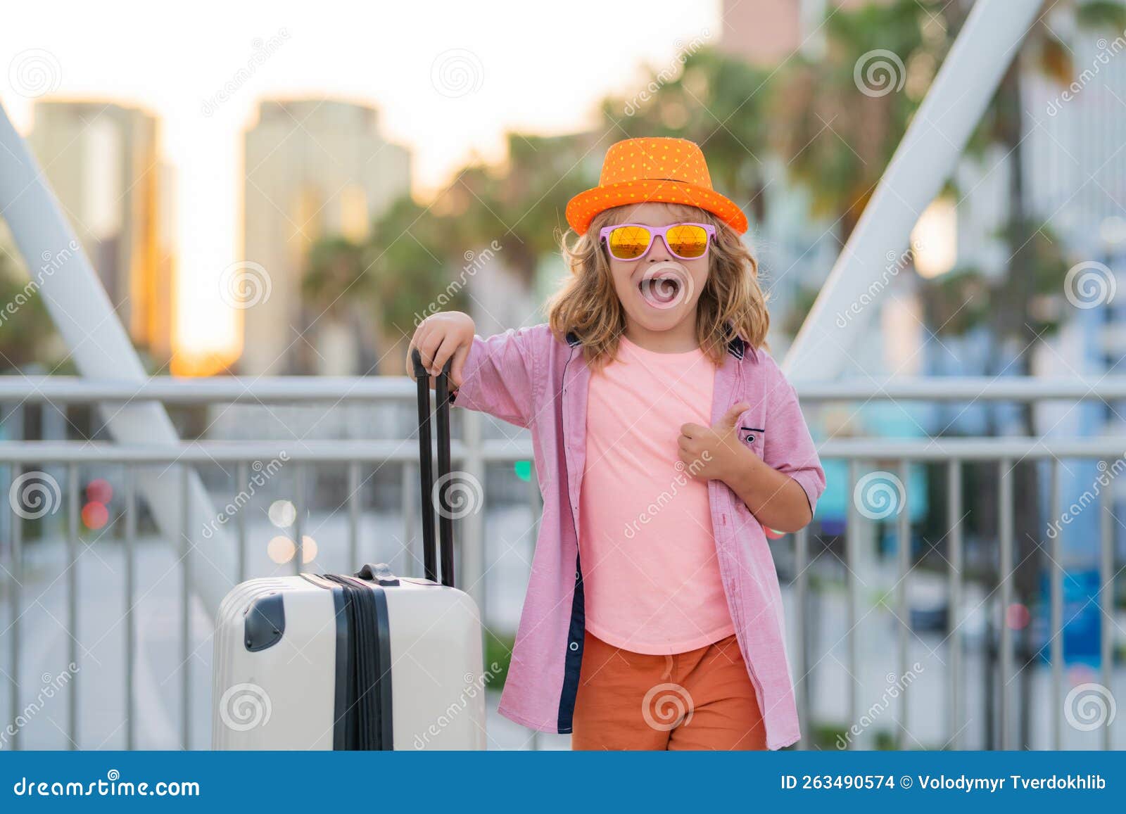 tourist kid