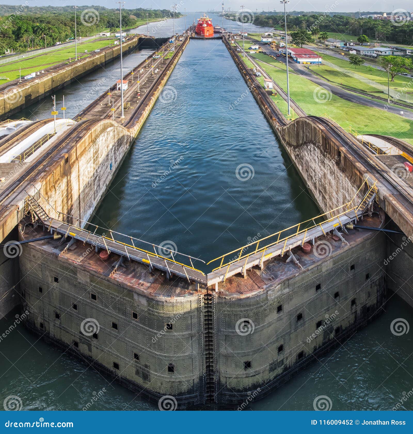 traveling through panama canal