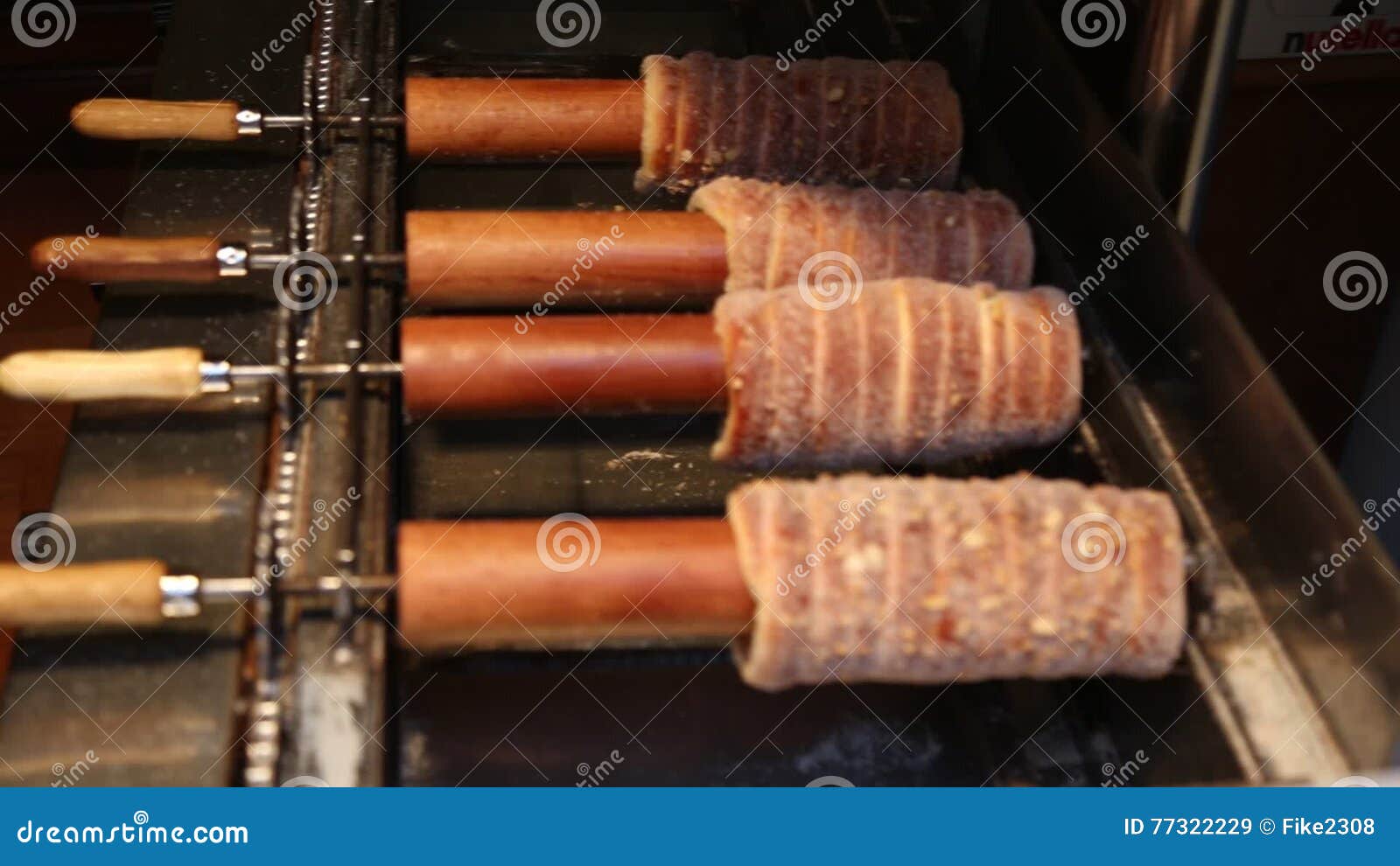 Trdelnik Clips Videos Video Du Europe Patisserie Broche Trdelnik Clips Videos Video Du Europe Patisserie Broche