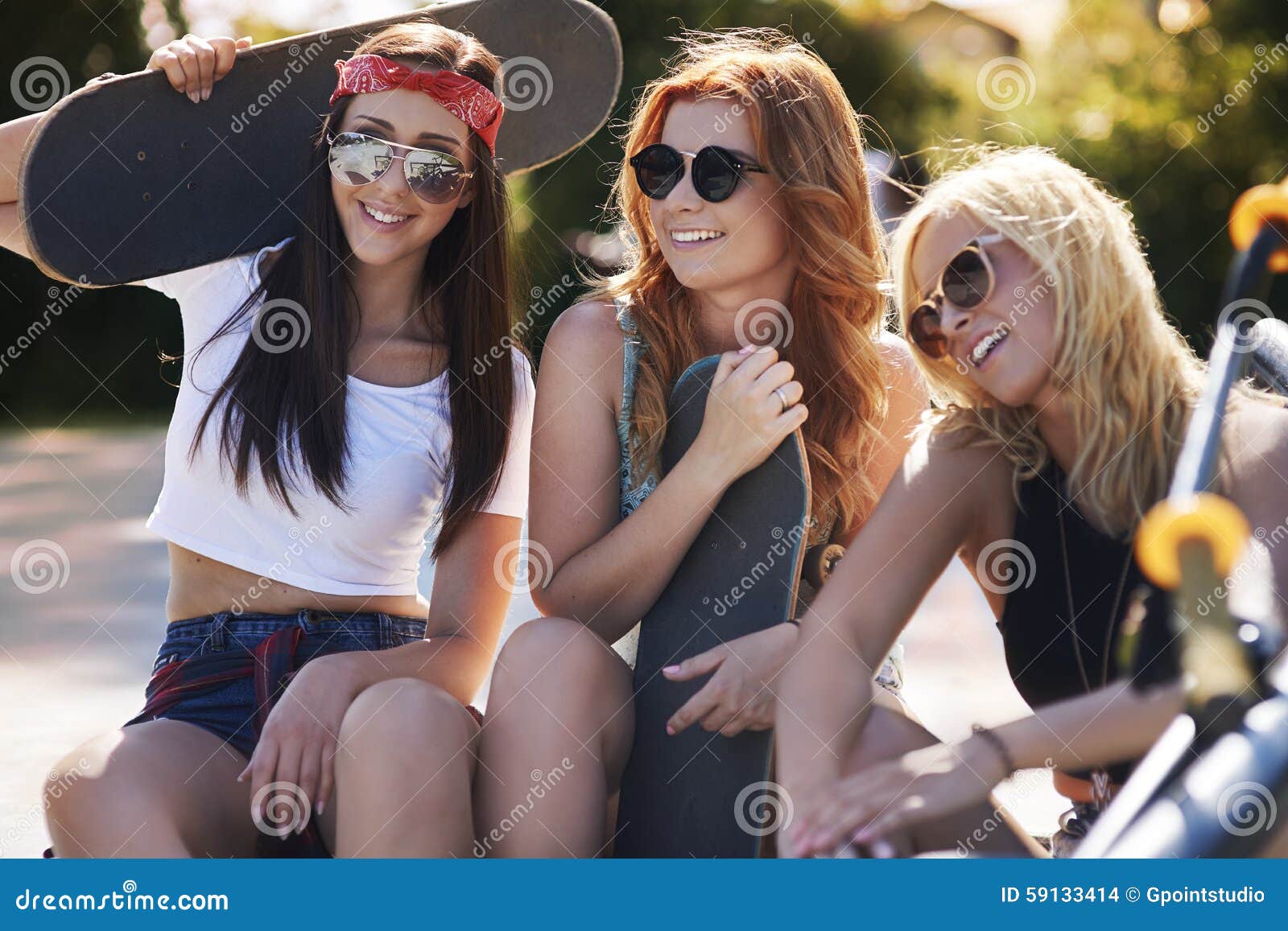 Tre le migliori amiche fotografia stock. Immagine di ...