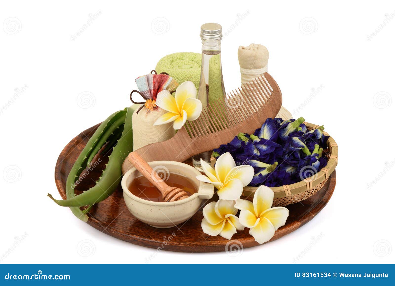 Treatments Hair Spa with Aloe Vera, Butterfly Pea, Coconut Oil and Honey. Stock Photo - Image of healthy, essential: 83161534 Treatments Hair Spa with Aloe Vera, Butterfly Pea, Coconut Oil and Honey. Stock Photo - Image of healthy, essential: 83161534
