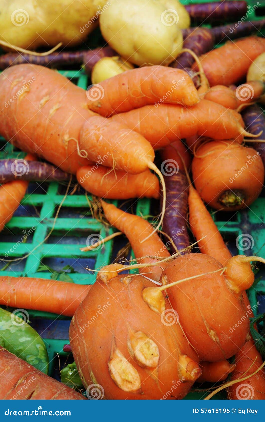 misshapen fruits and vegetables misshapen fruits and vegetables