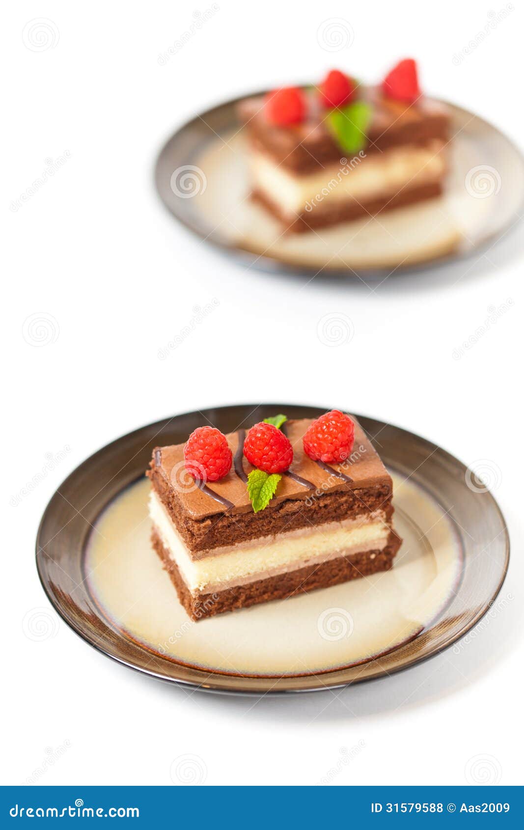 Tres Capas De La Torta De Chocolate Foto de archivo Imagen de