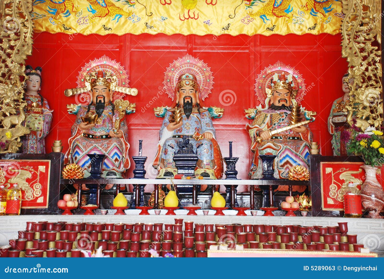 Tres dioses del Taoism imagen de archivo. Imagen de poderoso 5289063