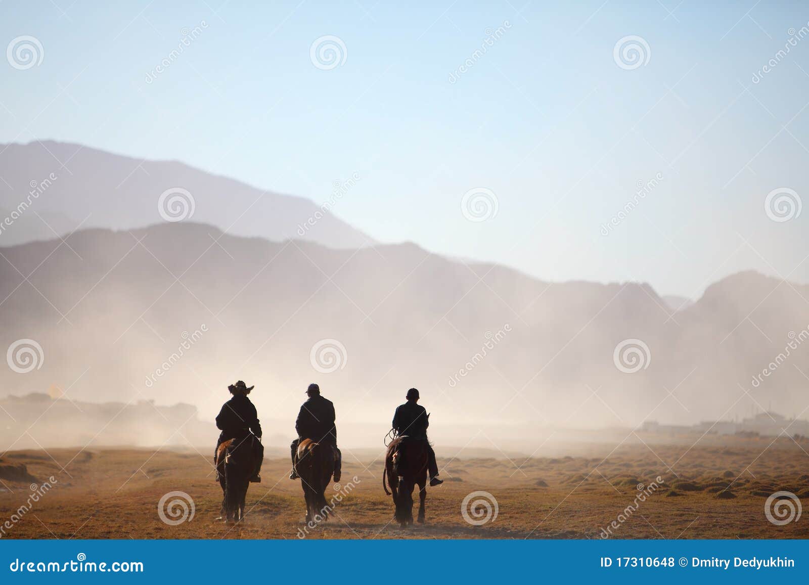 Tres vaqueros foto archivo. Imagen de hombre, postal - 17310648