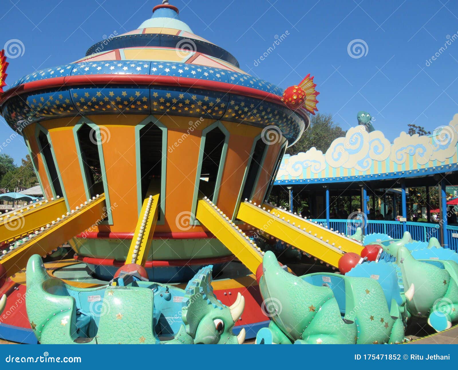TriceraTop Spin Ride at Disney`s Animal Kingdom Park, Near Orlando, Florida  Editorial Photography - Image of family, america: 175471852