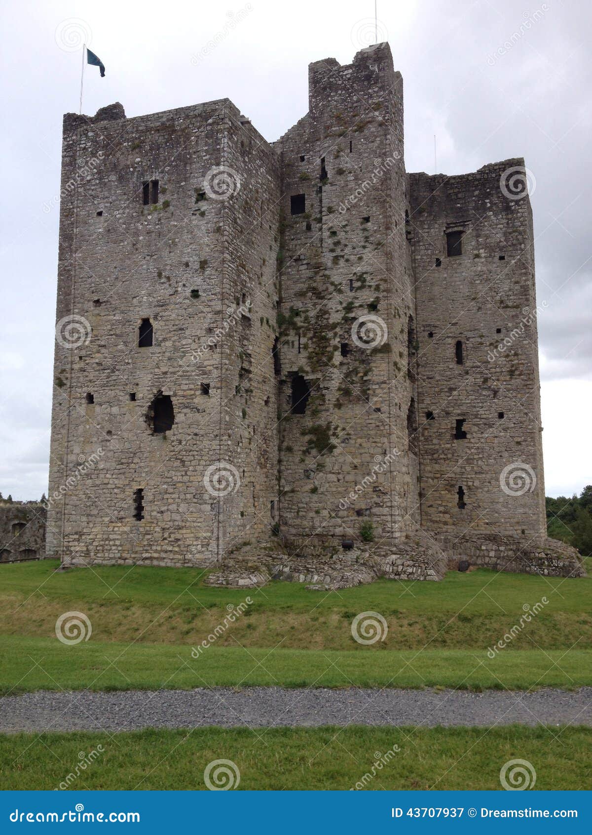 Trim castle stock image. Image of trim, castle, dublin 43707937