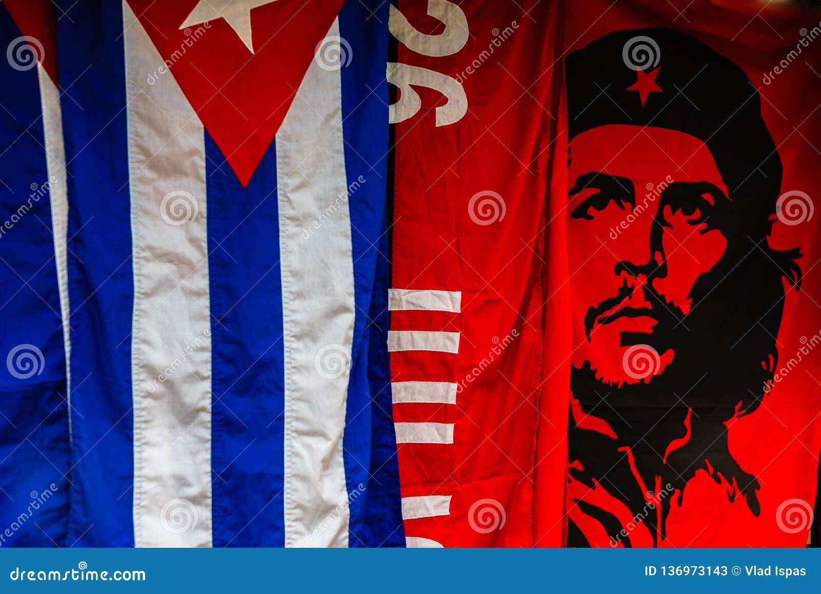 Cuba & Che Guevara Double Friendship Table Flag Set 