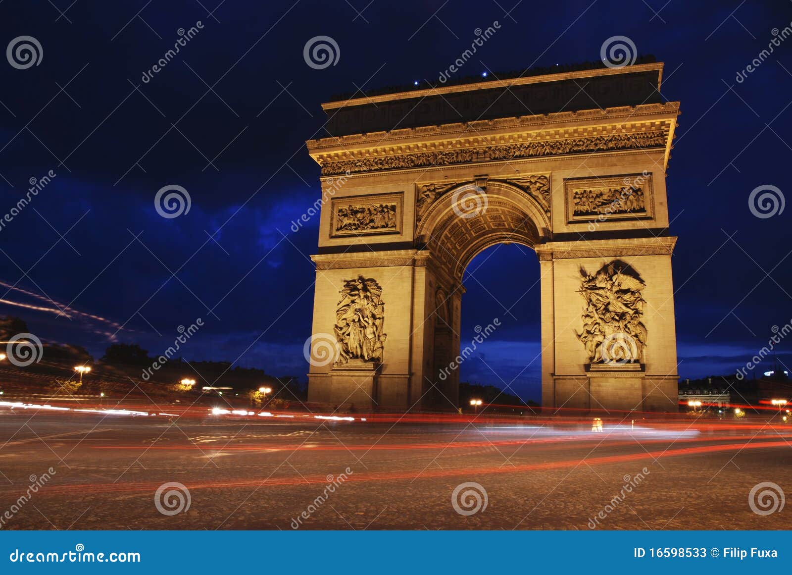 triumph arch at night